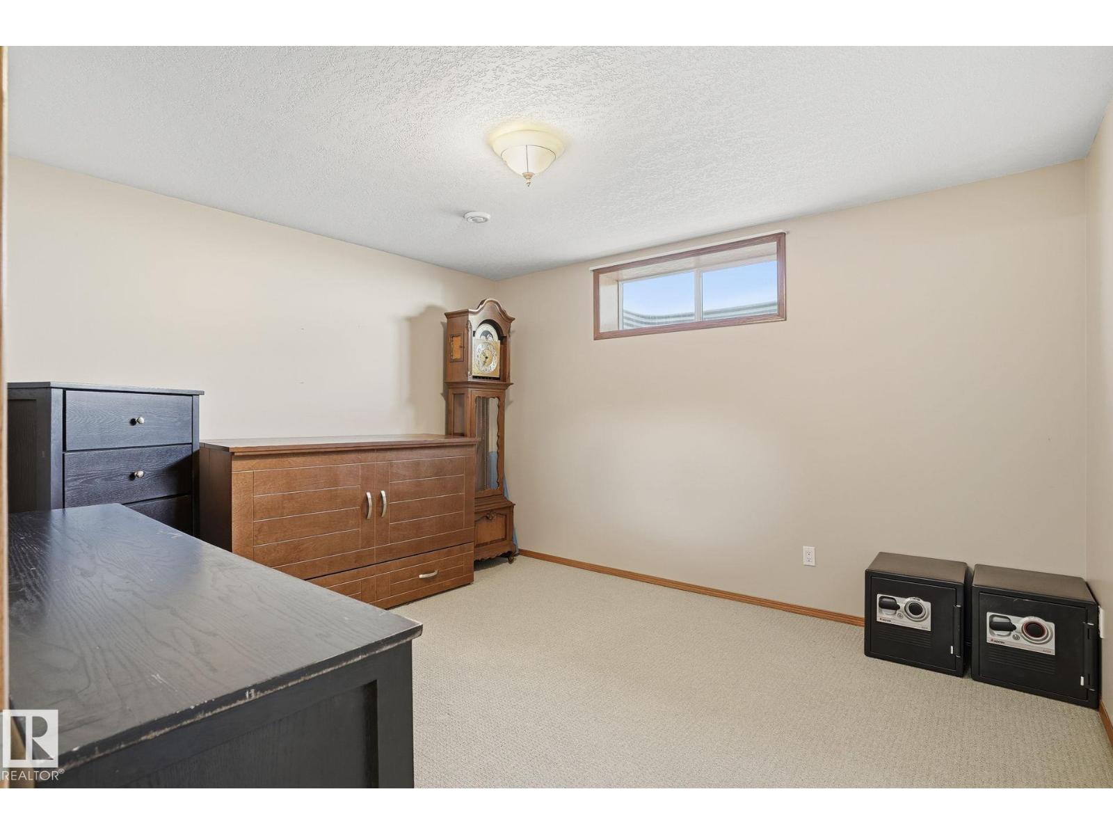 5002 58 St Property Photo 25