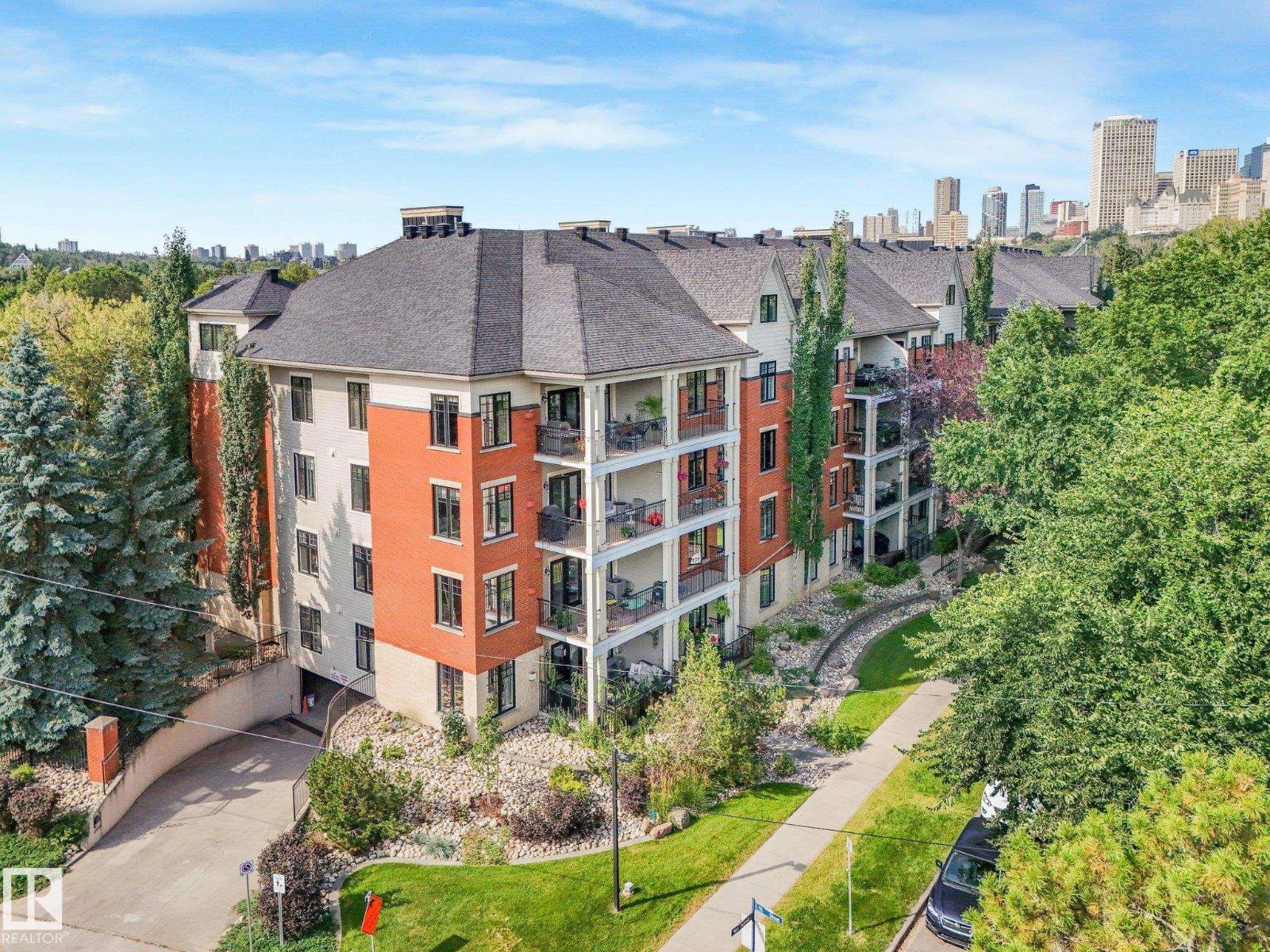 #302 9811 96A ST NW