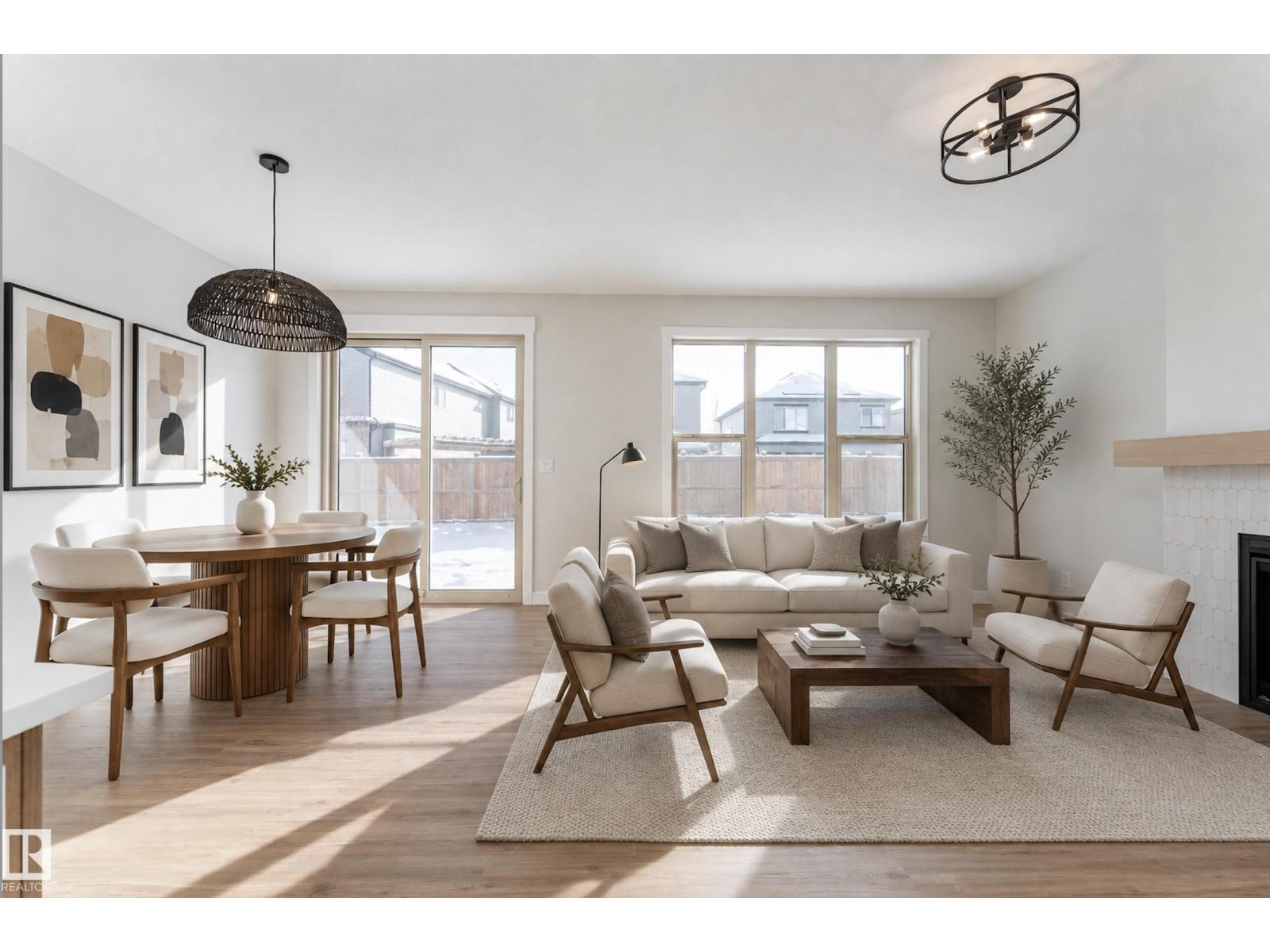 10 Gable Cm Property Photo 2