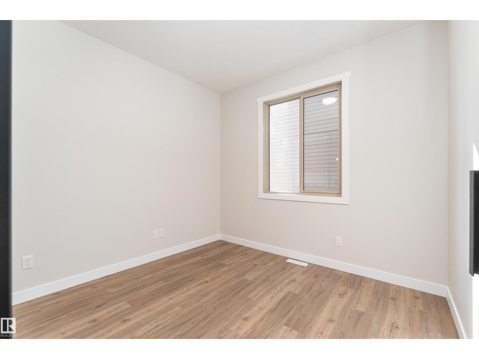 10 Gable Cm Property Photo 22