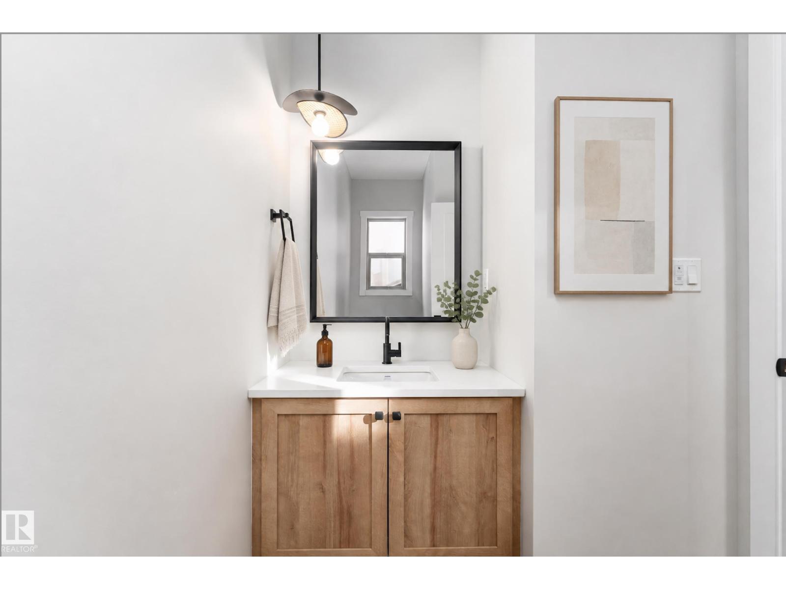 10 Gable Cm Property Photo 25