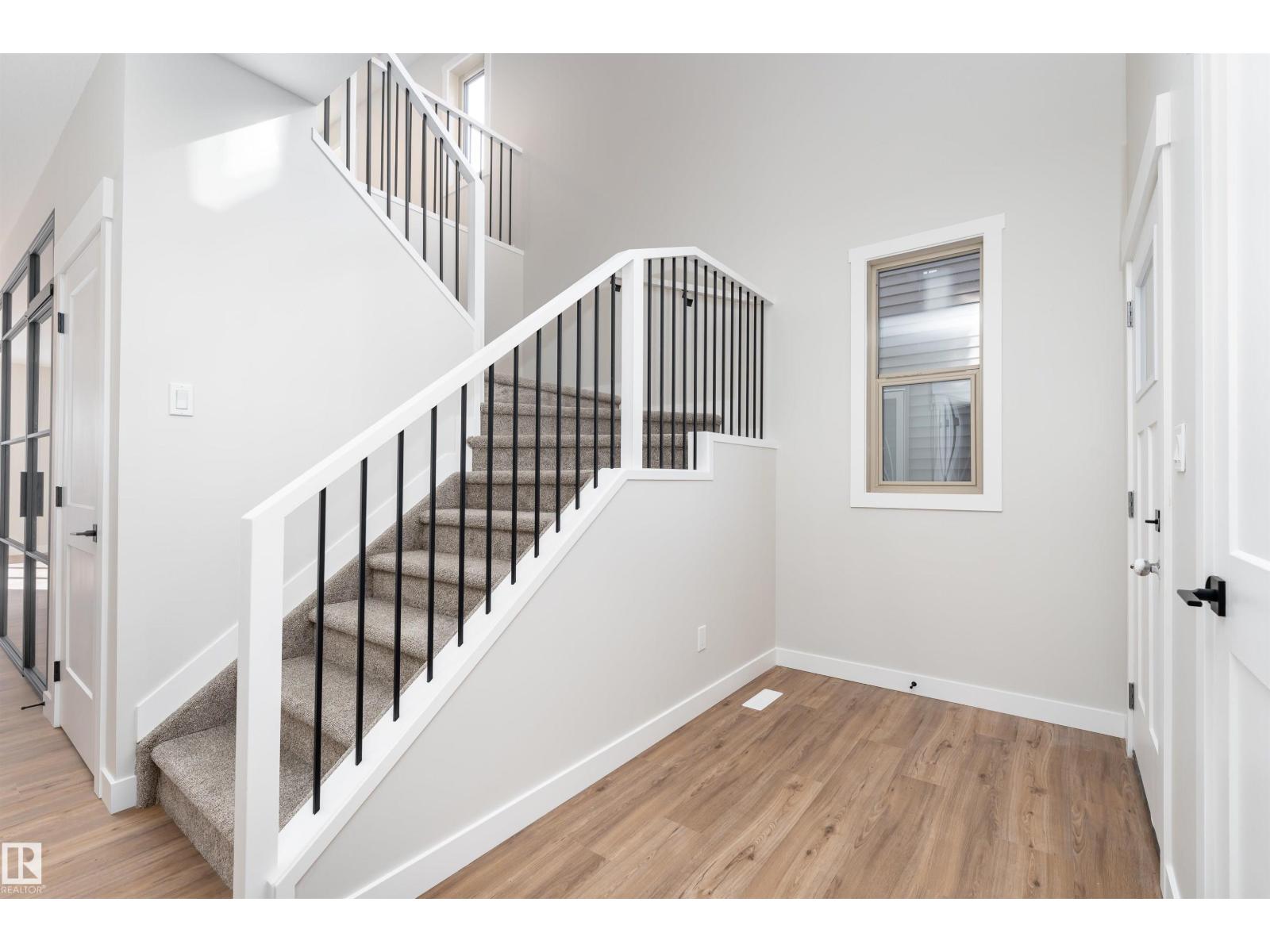 10 Gable Cm Property Photo 28