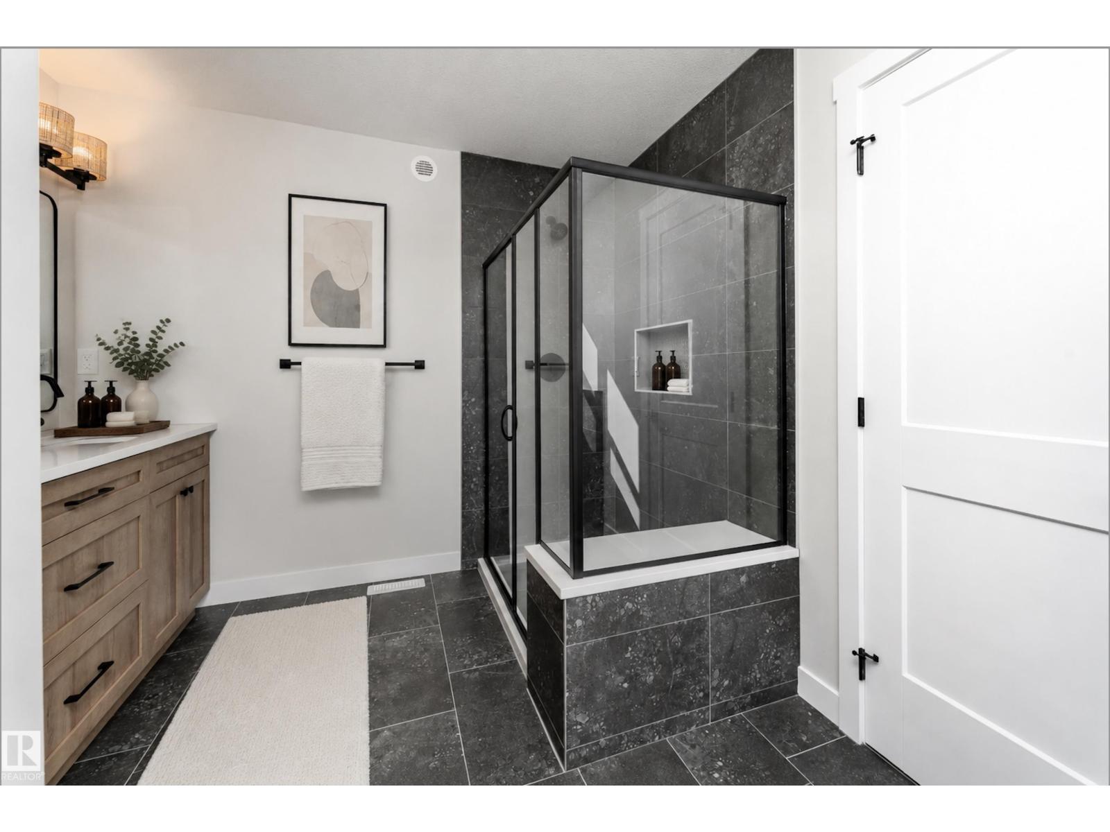 10 Gable Cm Property Photo 37