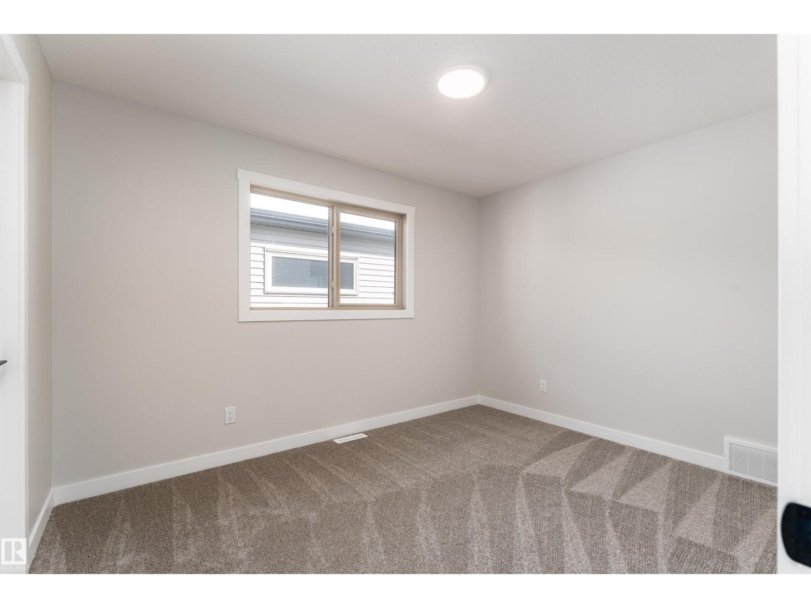 10 Gable Cm Property Photo 49