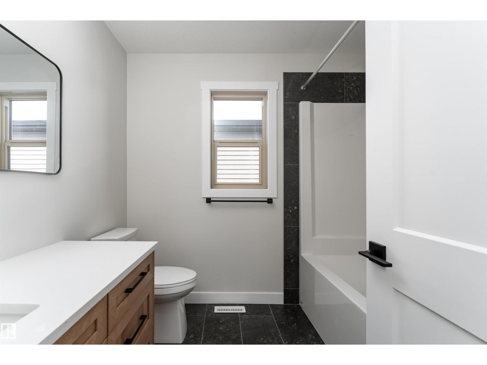 10 Gable Cm Property Photo 53
