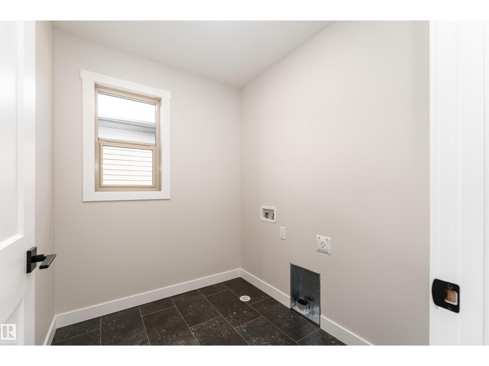 10 Gable Cm Property Photo 54