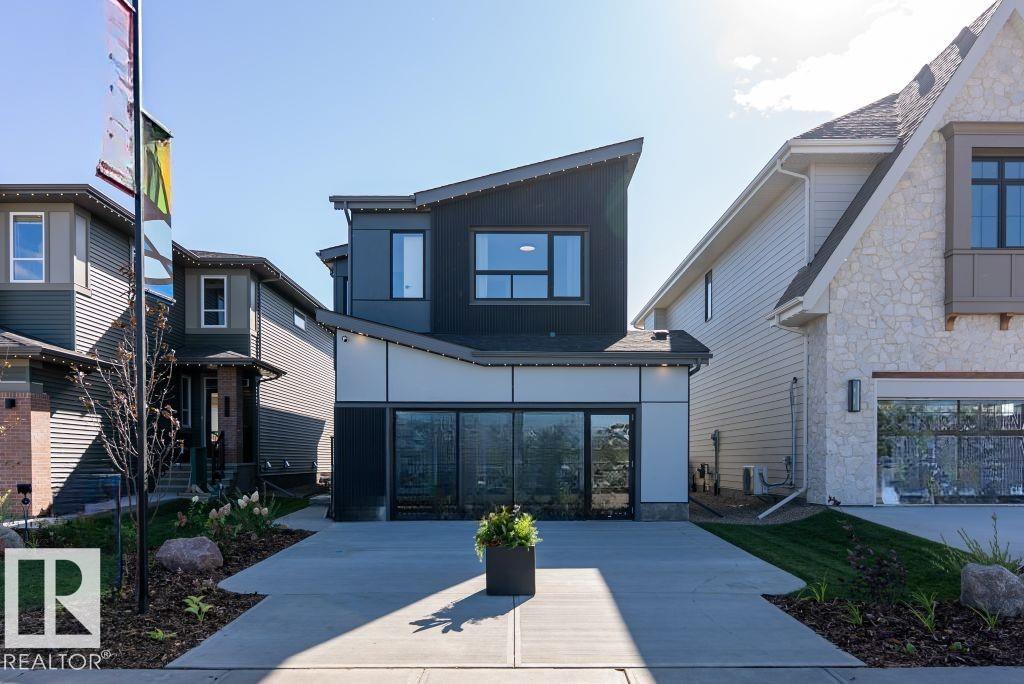 6906 57 Av Property Photo 1