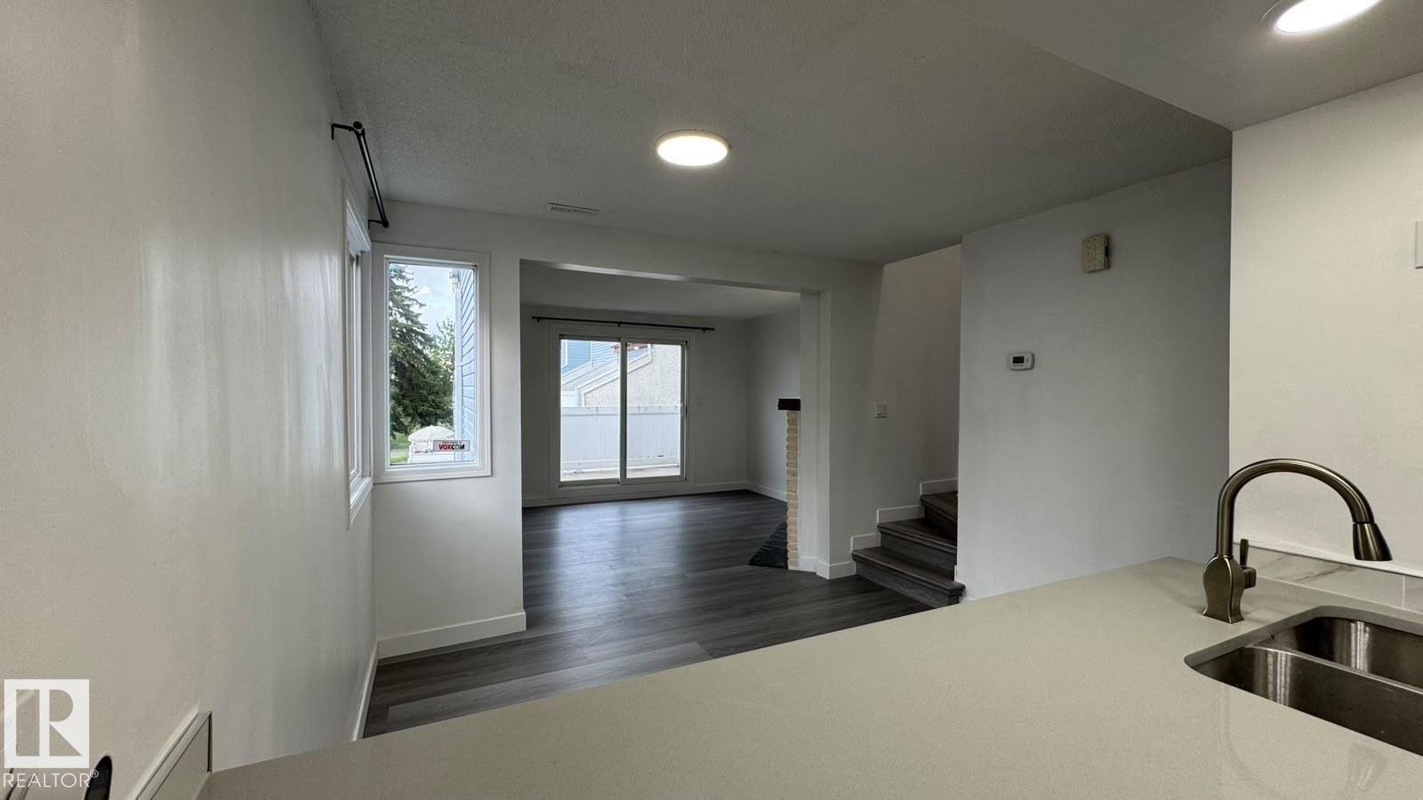 41 Lancaster Tc Nw Property Photo 9