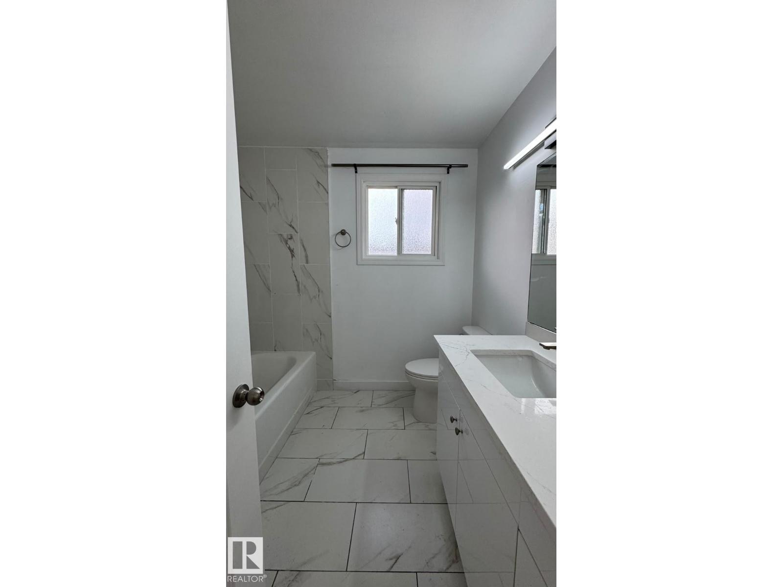 41 Lancaster Tc Nw Property Photo 17