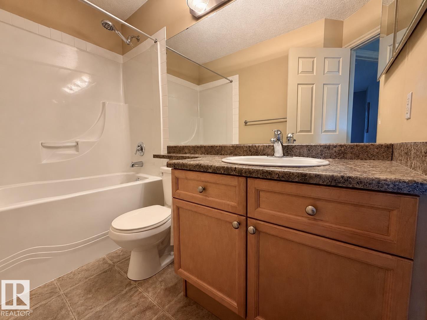 105 Keystone Cr Property Photo 24