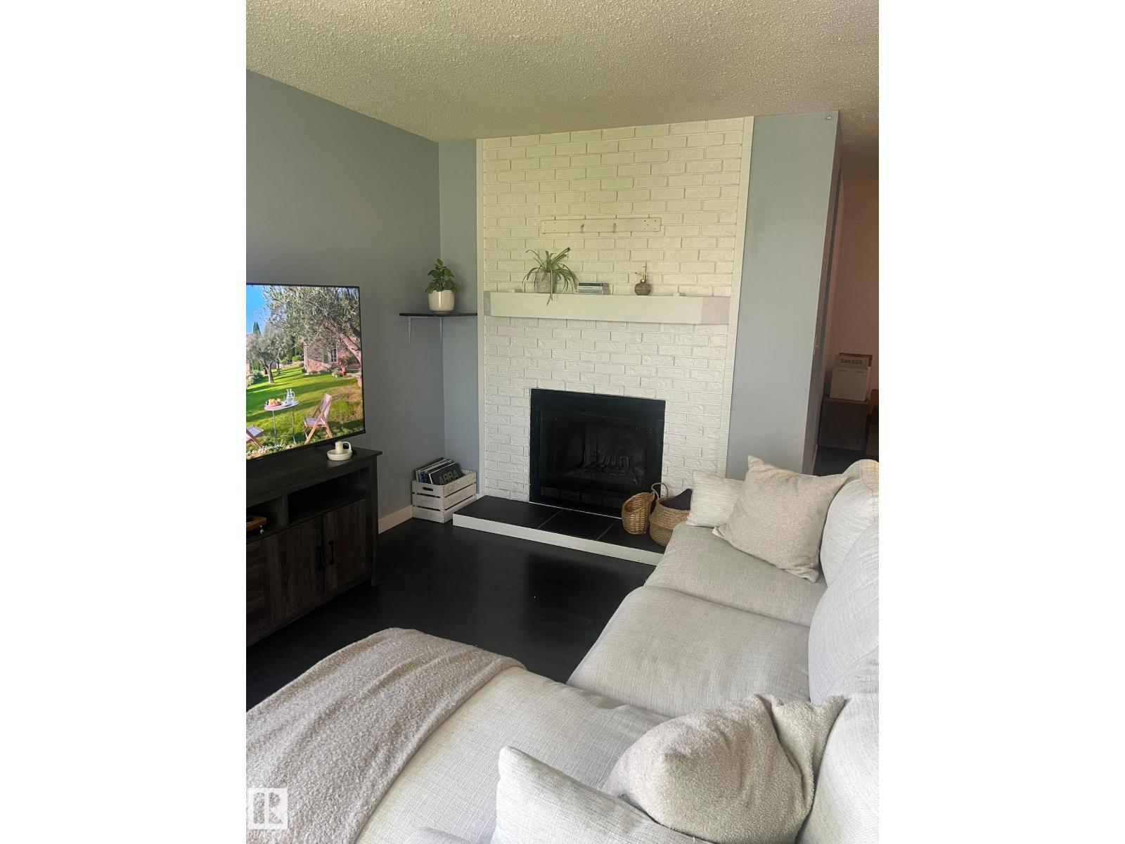 #310 60 Alpine Pl Property Photo 7