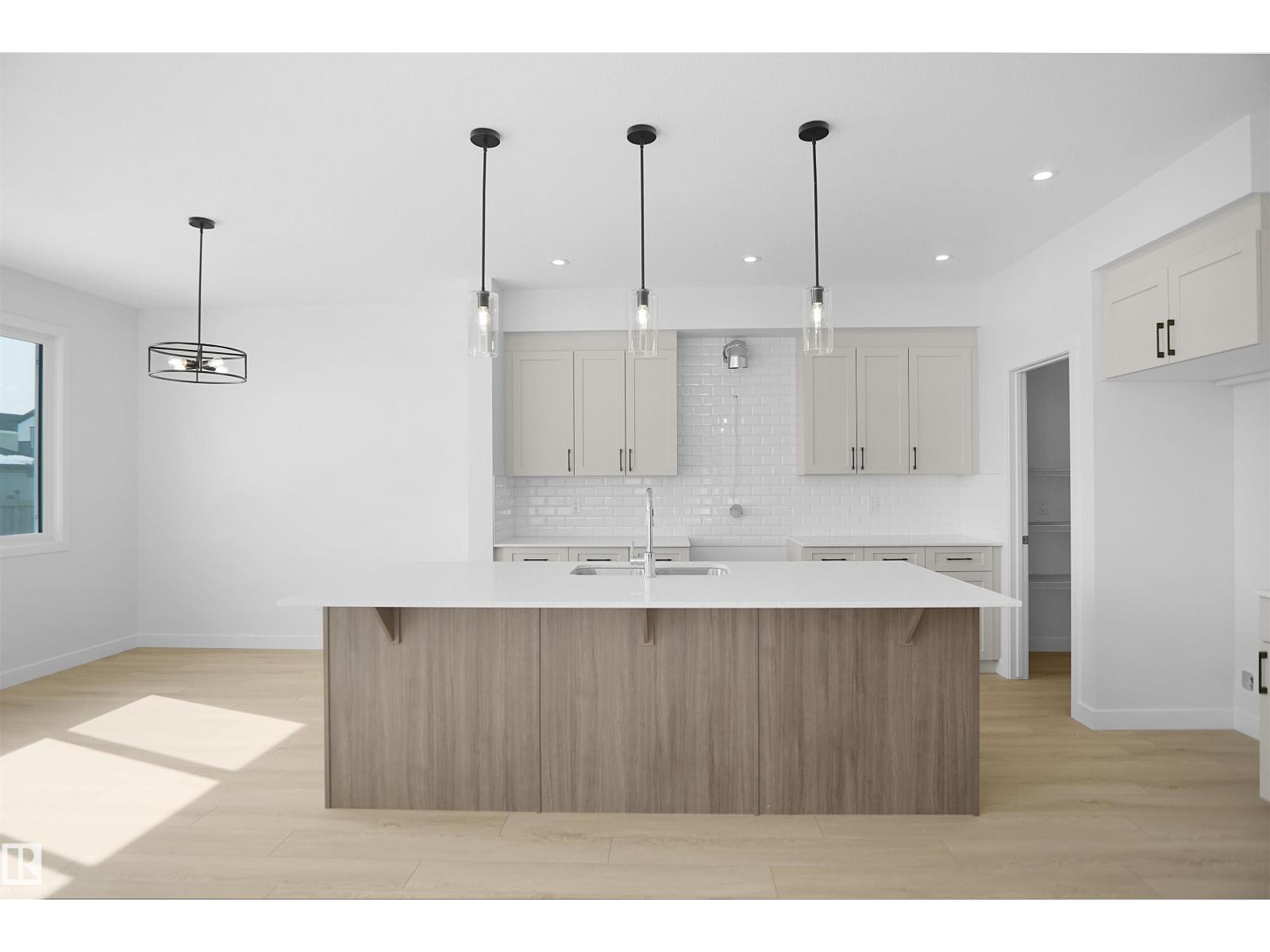 623 Ashgrove Ci Property Photo 10