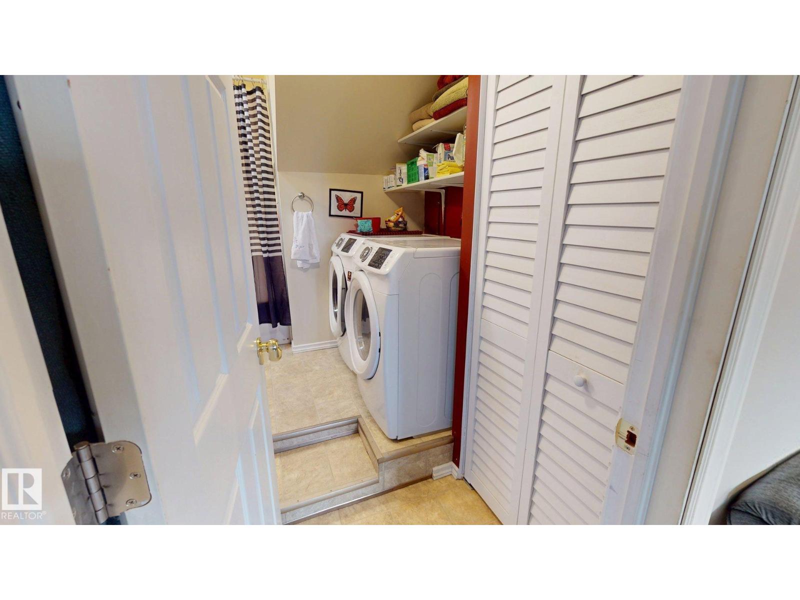 4825 55 St Property Photo 14