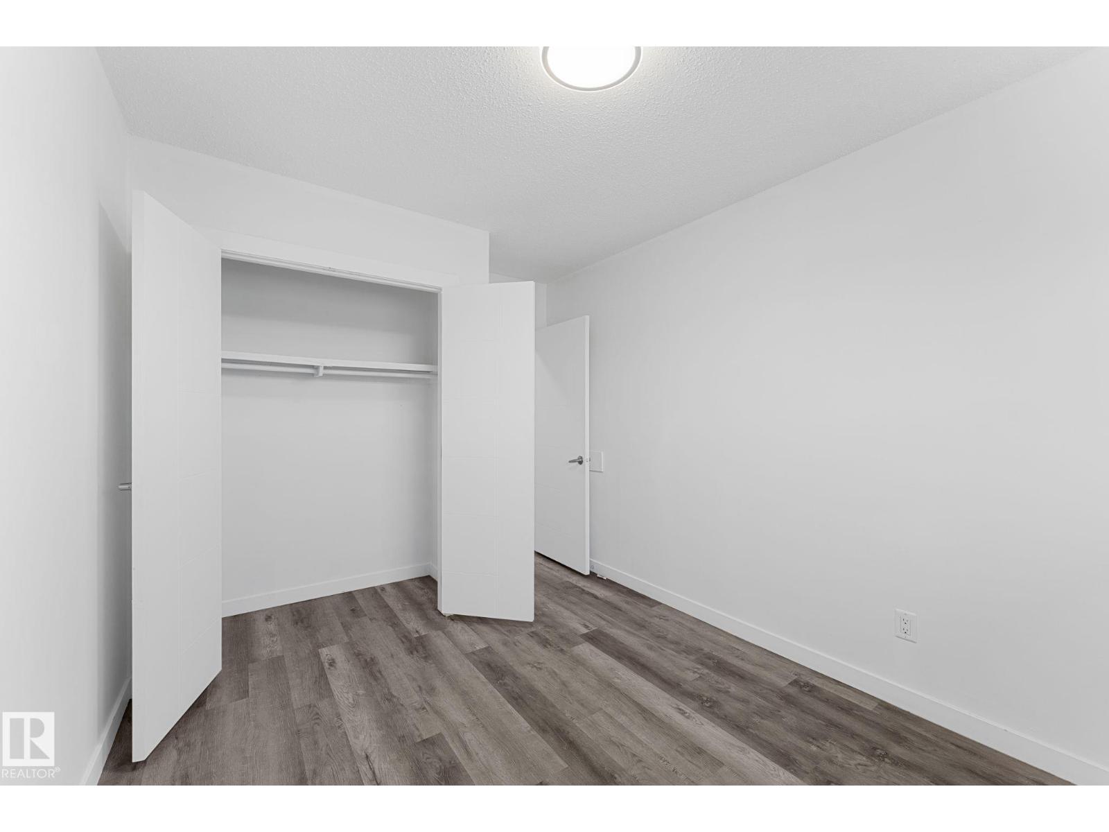 7823 136 Av Nw Property Photo 15