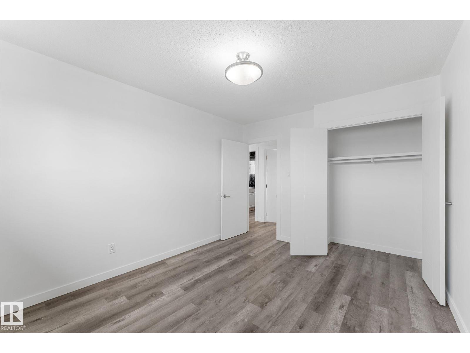 7823 136 Av Nw Property Photo 19