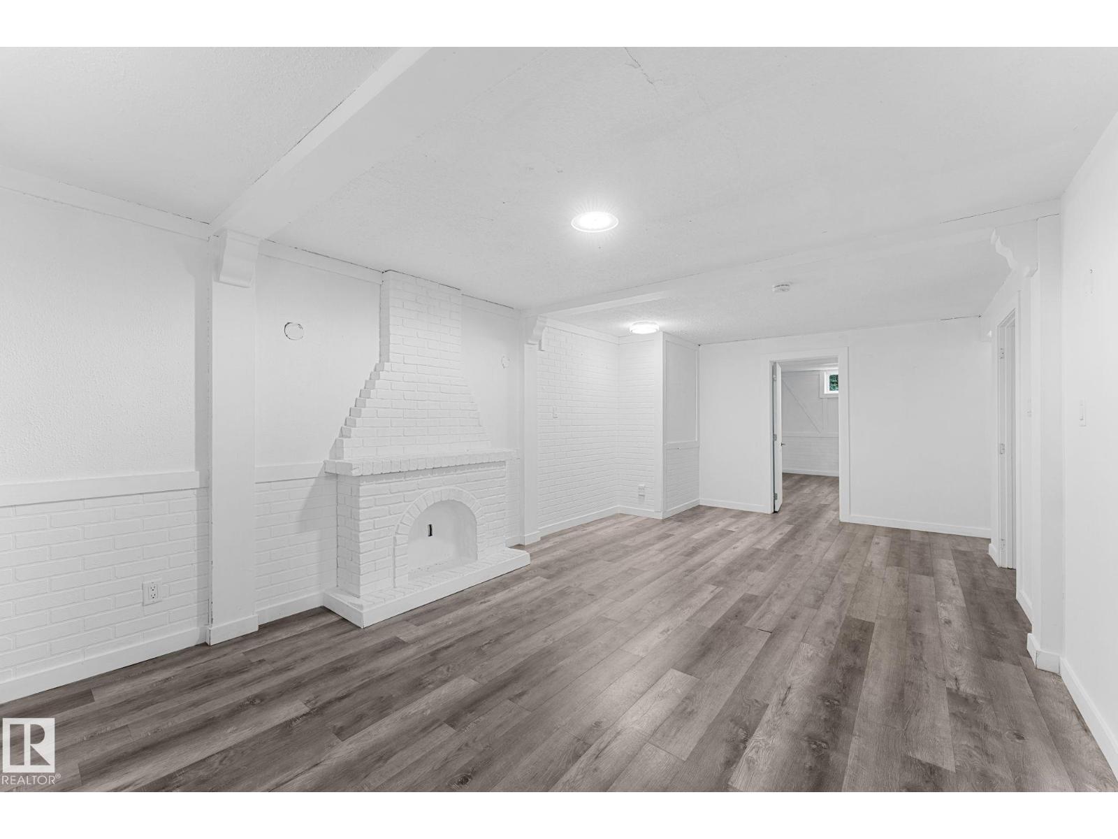 7823 136 Av Nw Property Photo 23