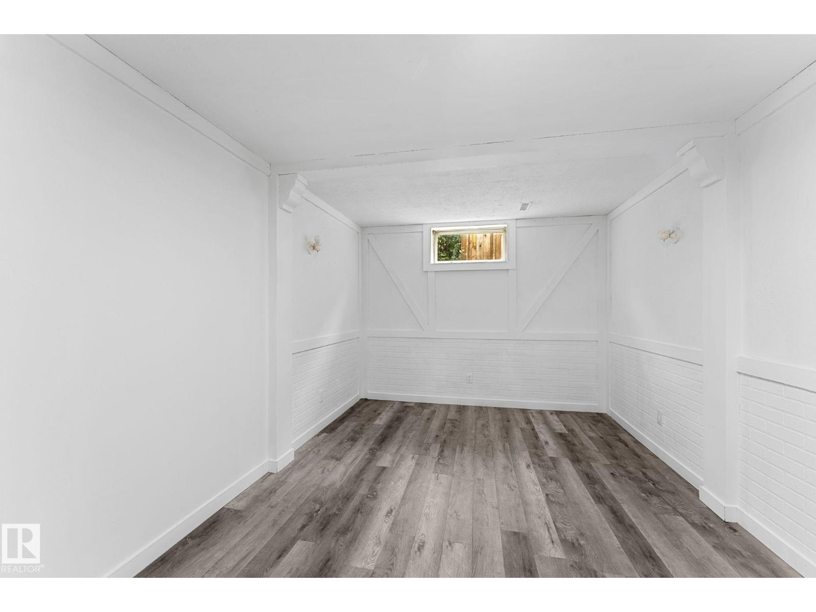 7823 136 Av Nw Property Photo 29