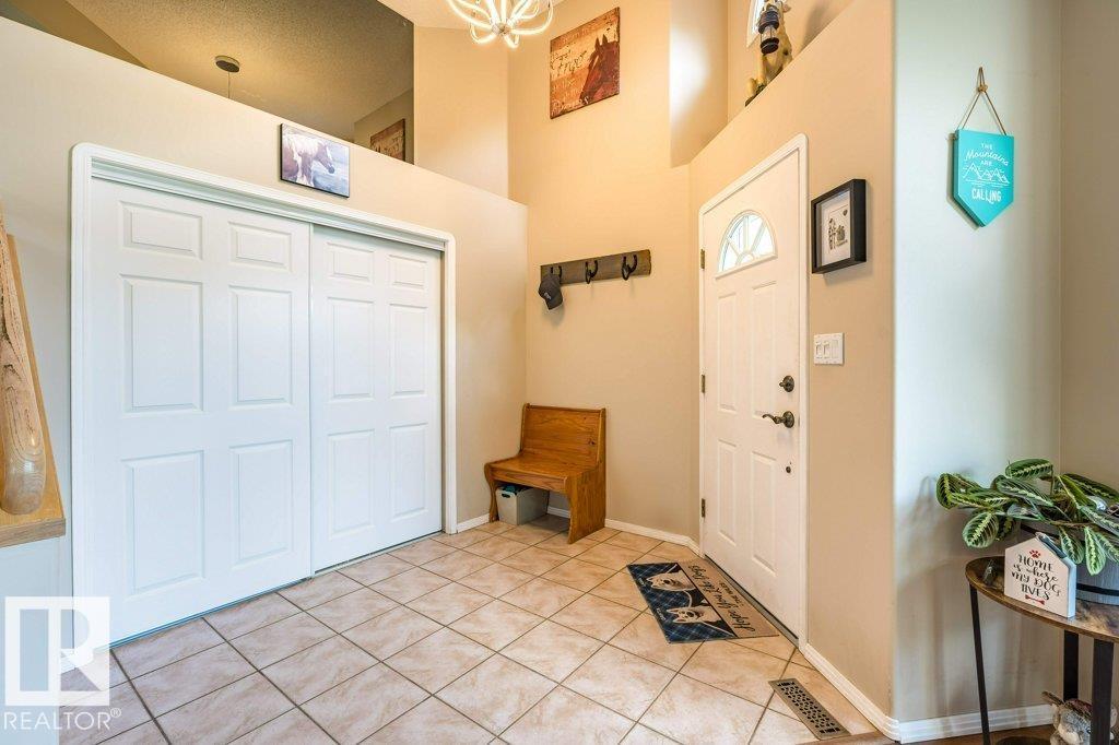 4705 43 St Property Photo 3