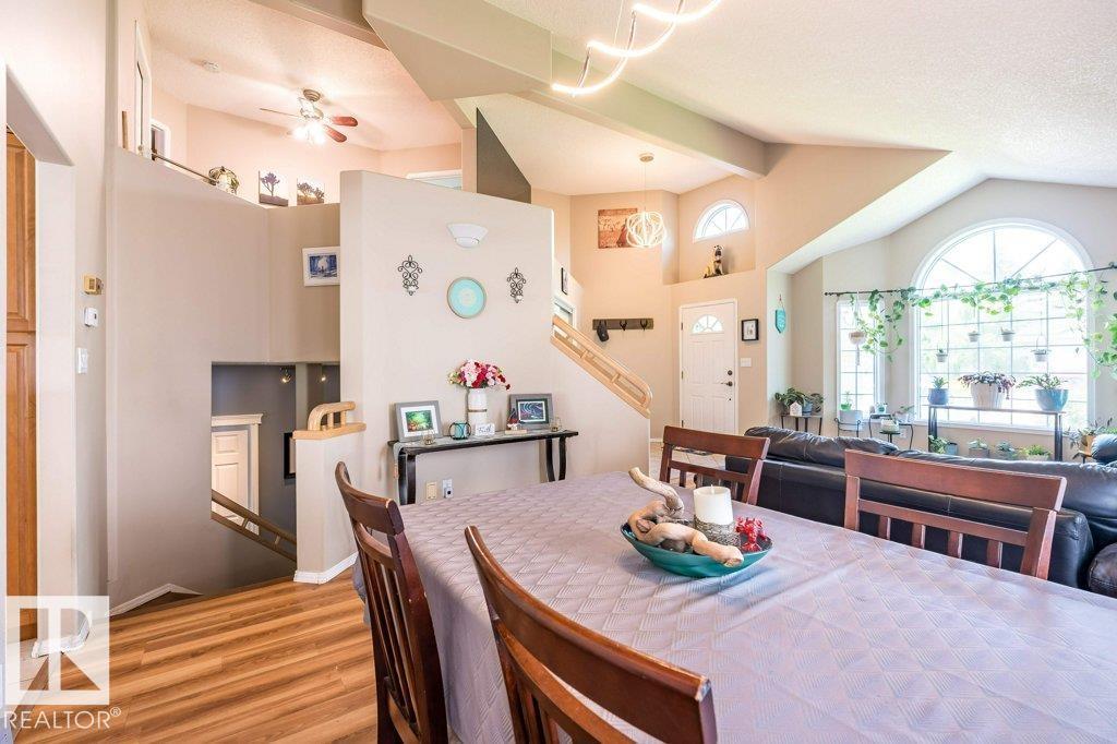 4705 43 St Property Photo 10