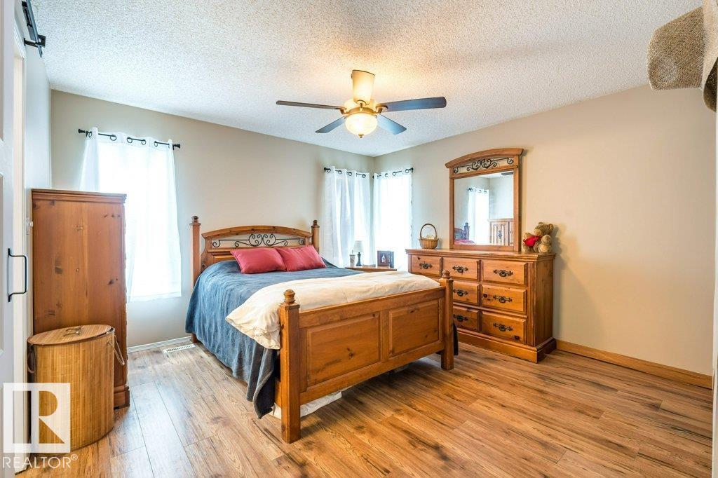4705 43 St Property Photo 24