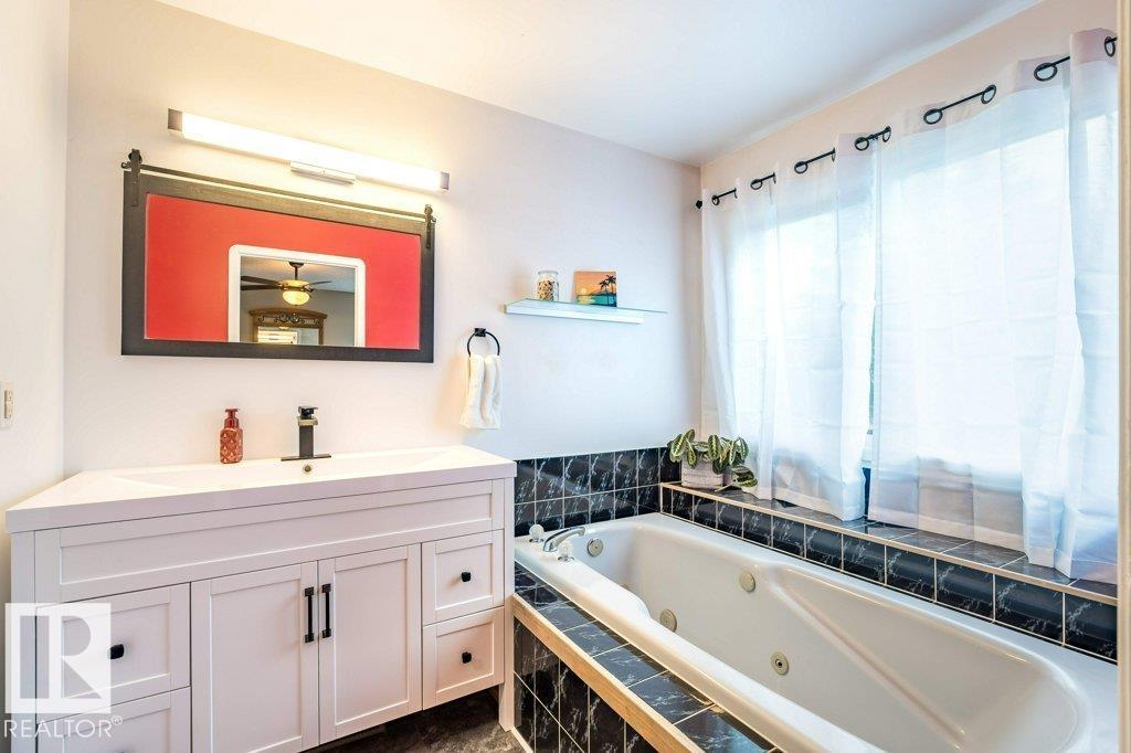 4705 43 St Property Photo 26
