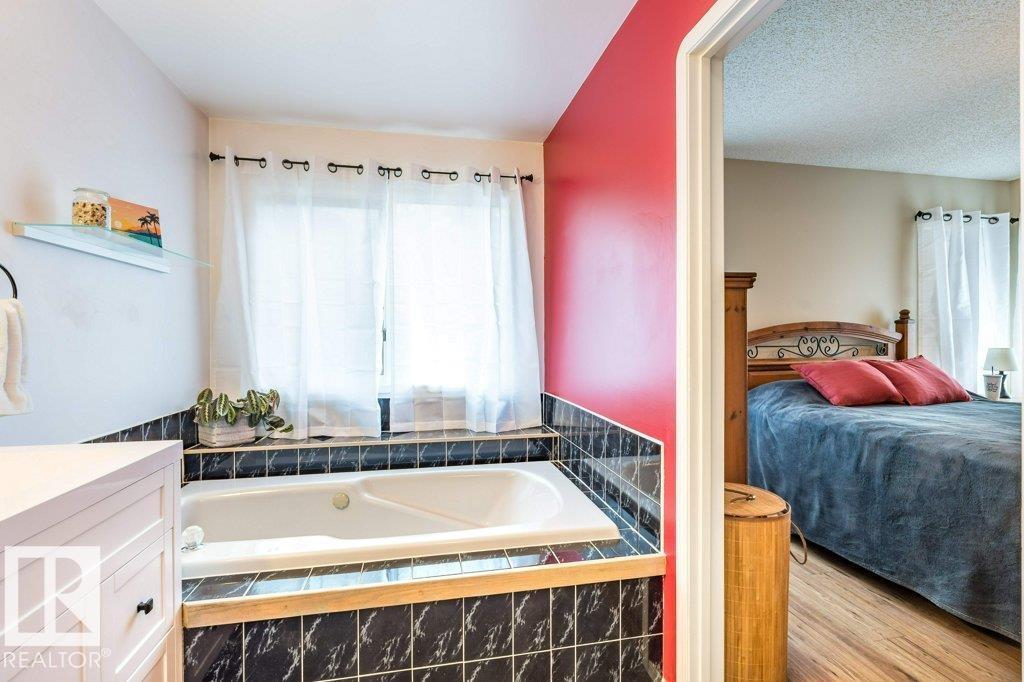 4705 43 St Property Photo 28