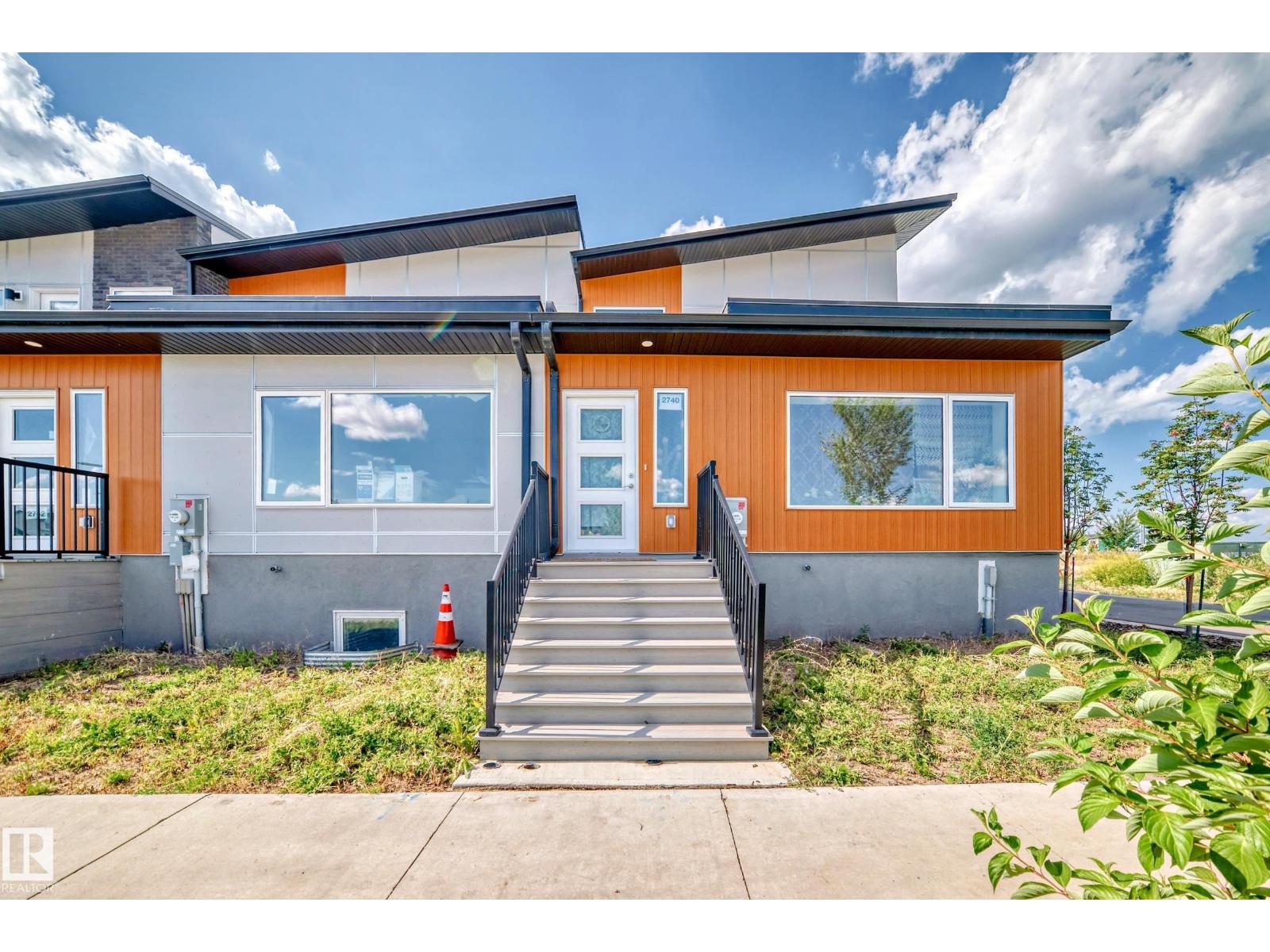 2740 BLATCHFORD RD NW Property Photo 1