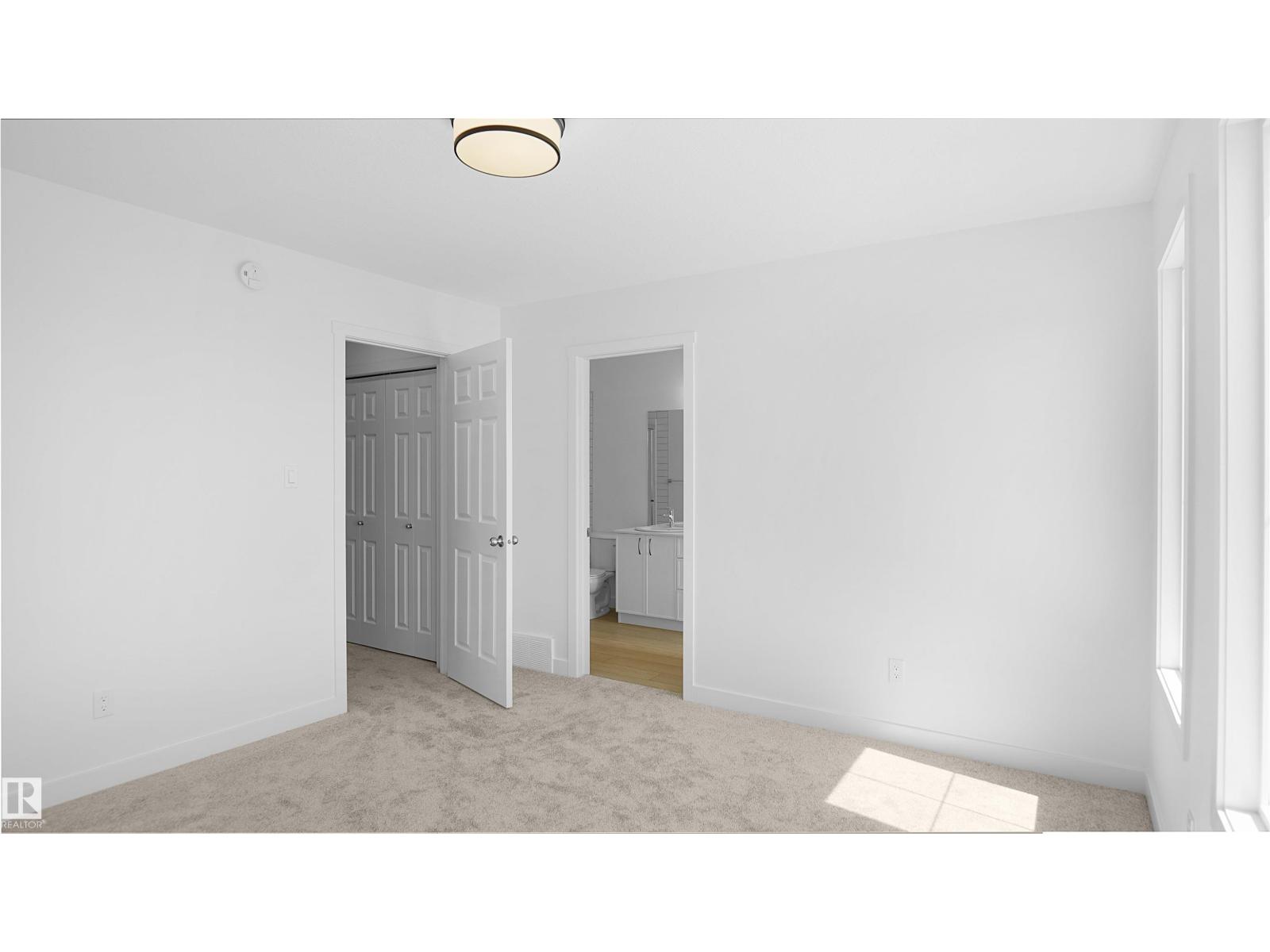 110 Juniper Wd Property Photo 14