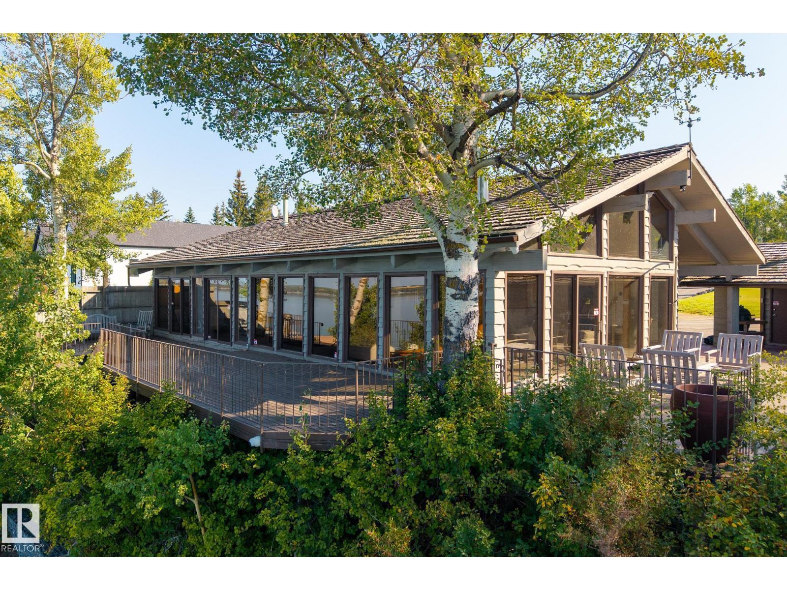 139 Silver Beach Rd Property Photo 4