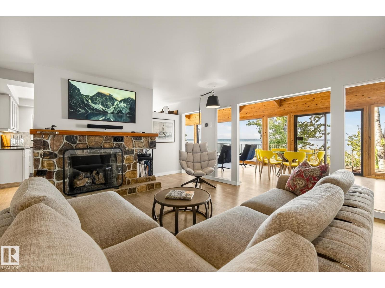 139 Silver Beach Rd Property Photo 20