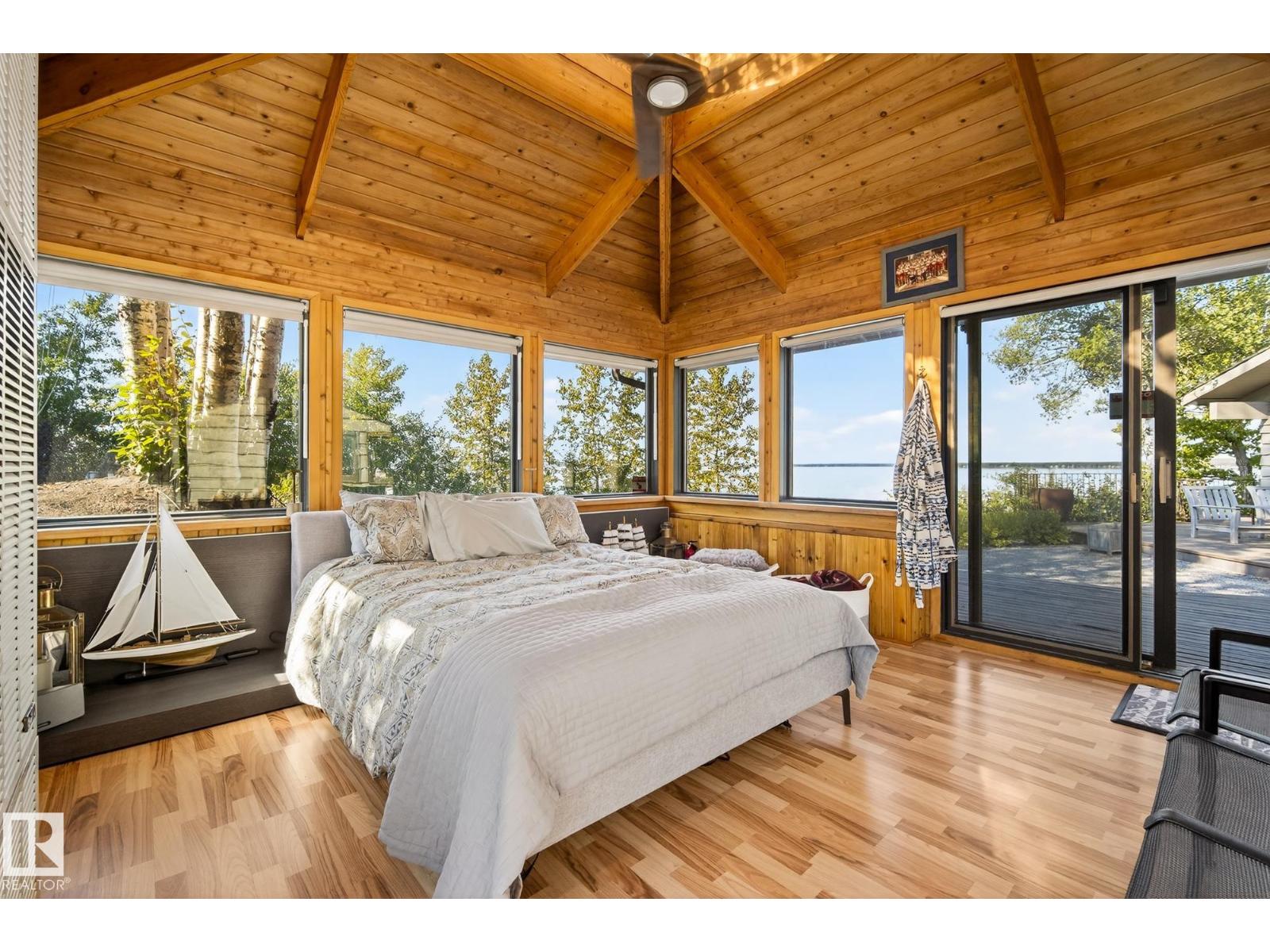 139 Silver Beach Rd Property Photo 35