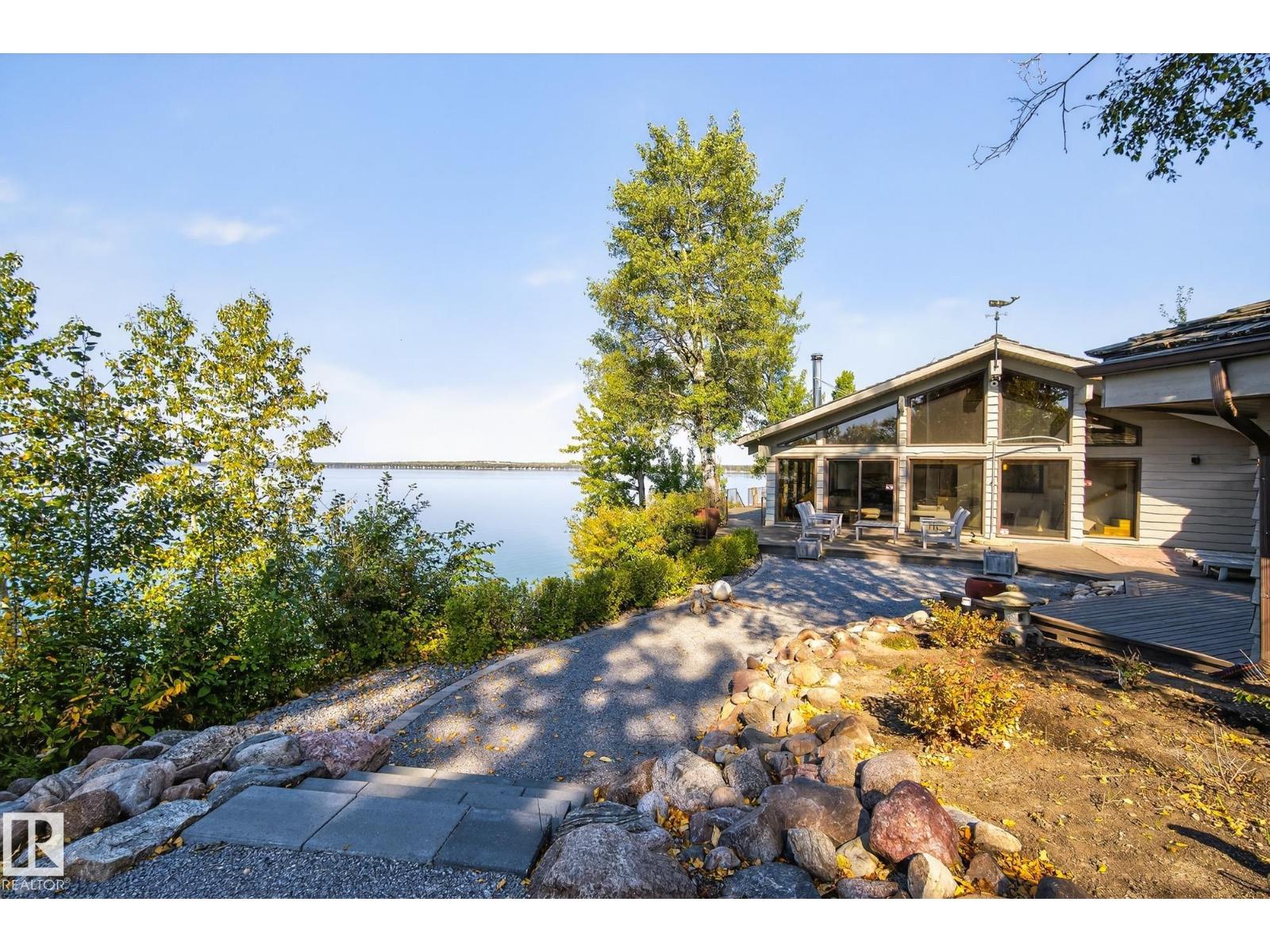 139 Silver Beach Rd Property Photo 36