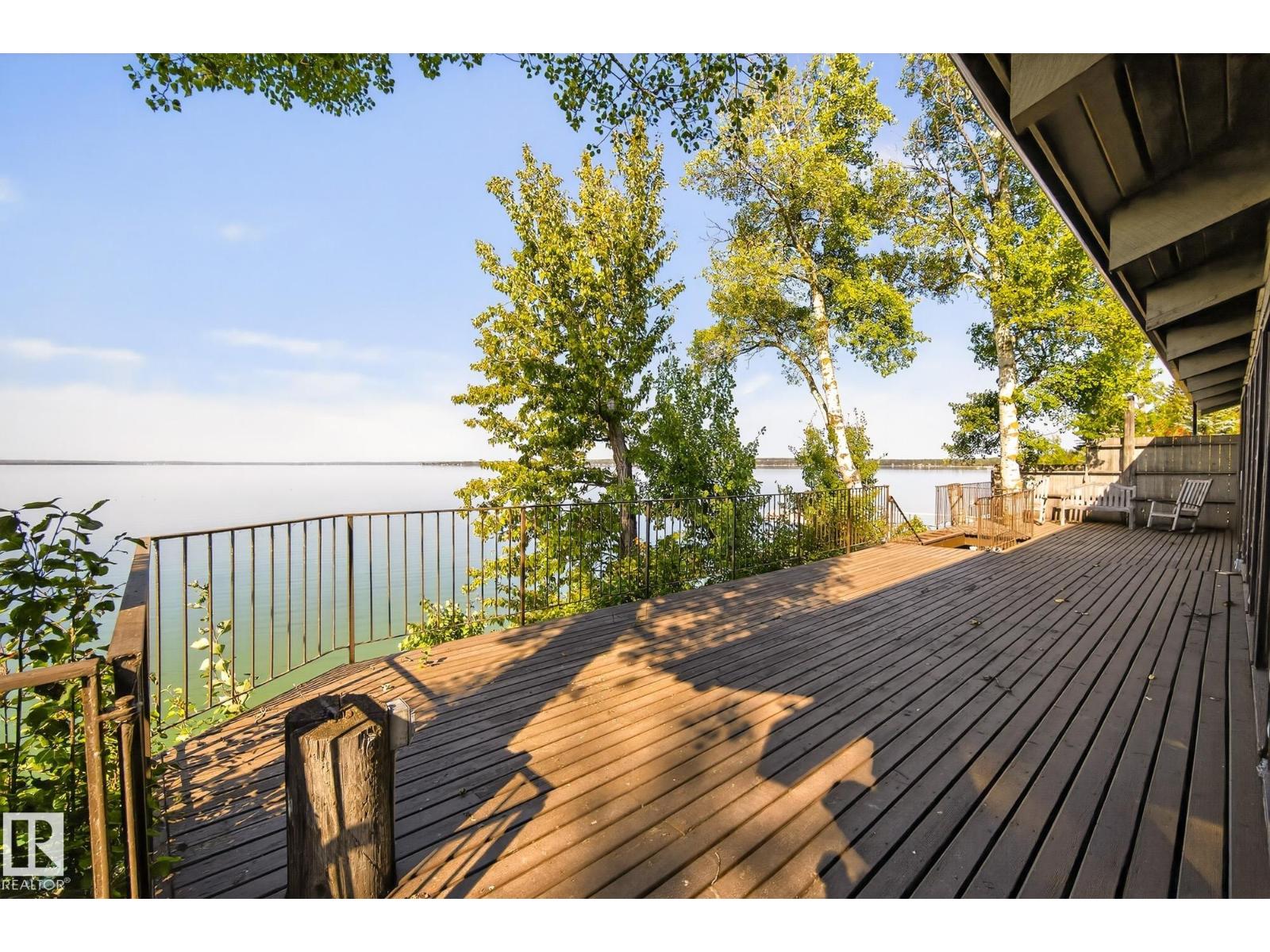 139 Silver Beach Rd Property Photo 39