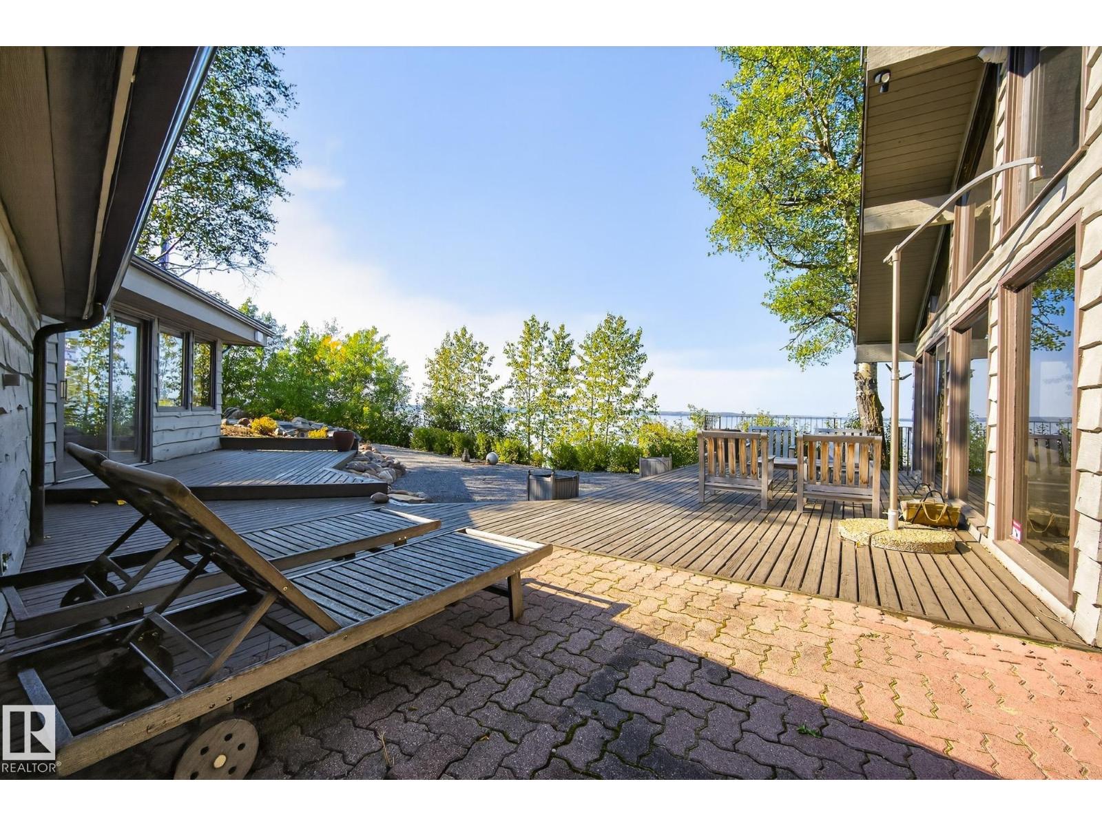 139 Silver Beach Rd Property Photo 41