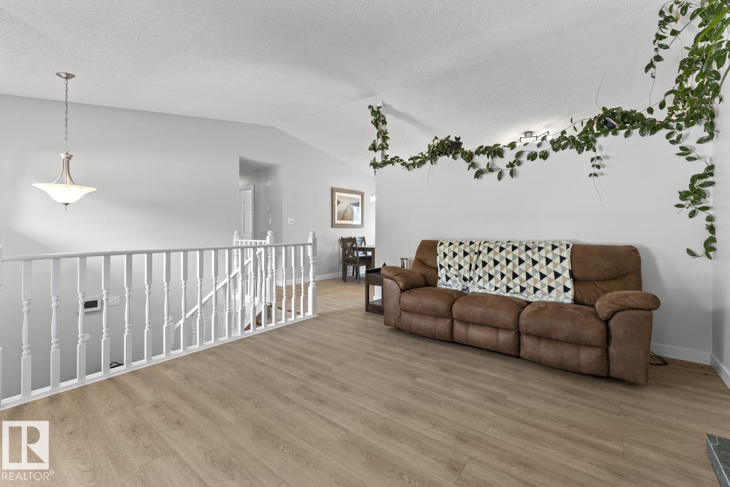 1004 12 St Property Photo 4