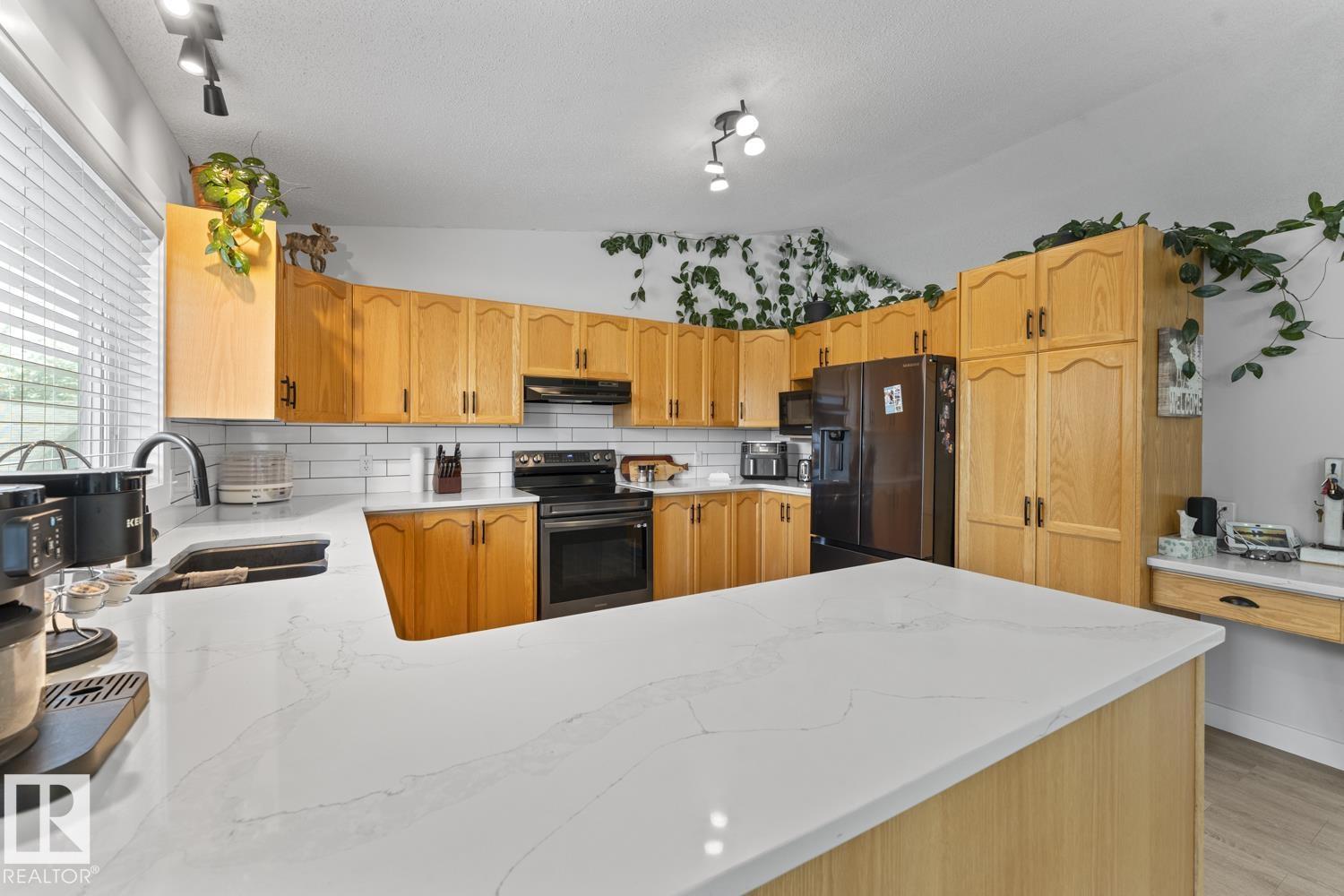 1004 12 St Property Photo 9