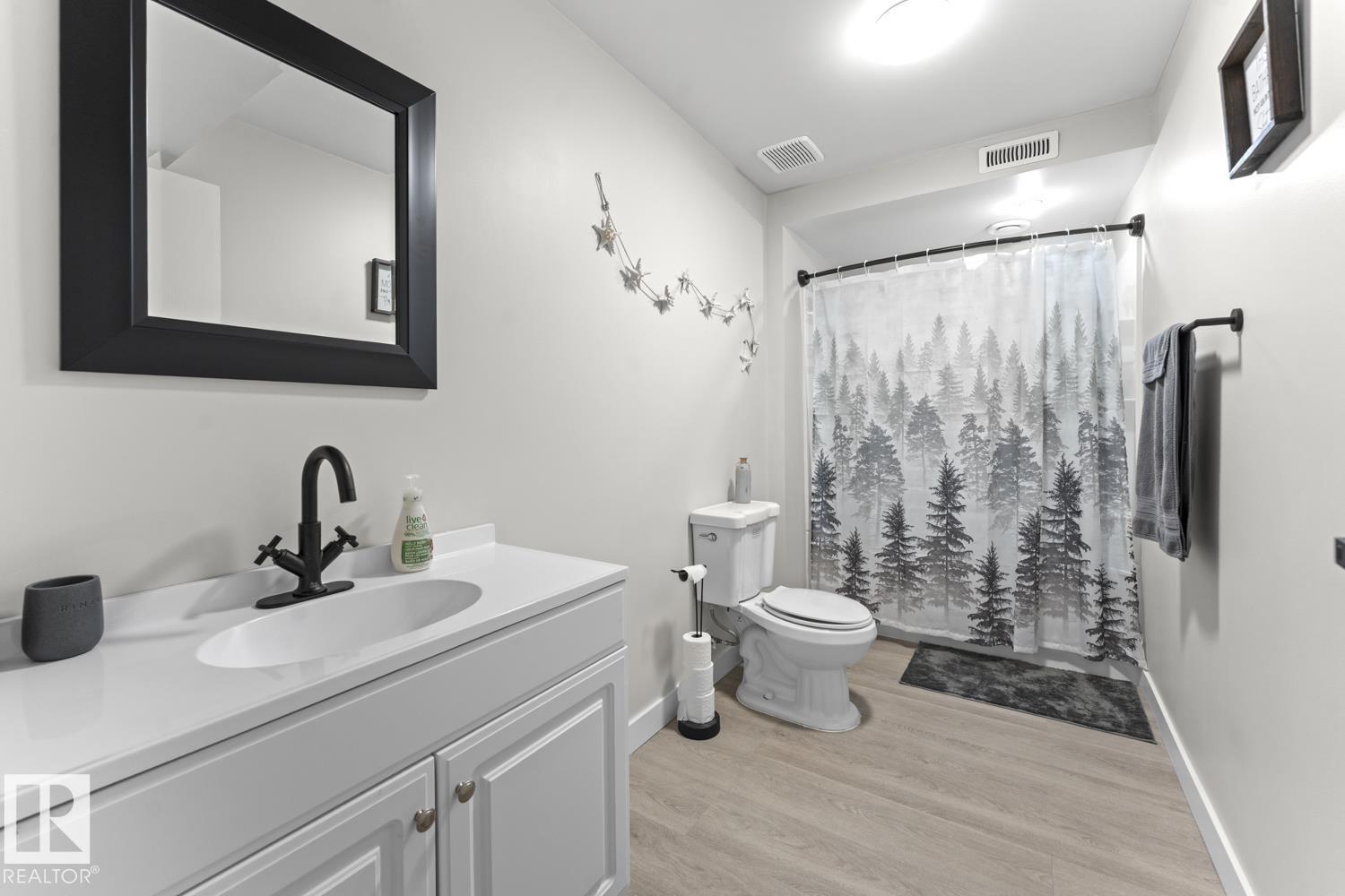 1004 12 St Property Photo 22