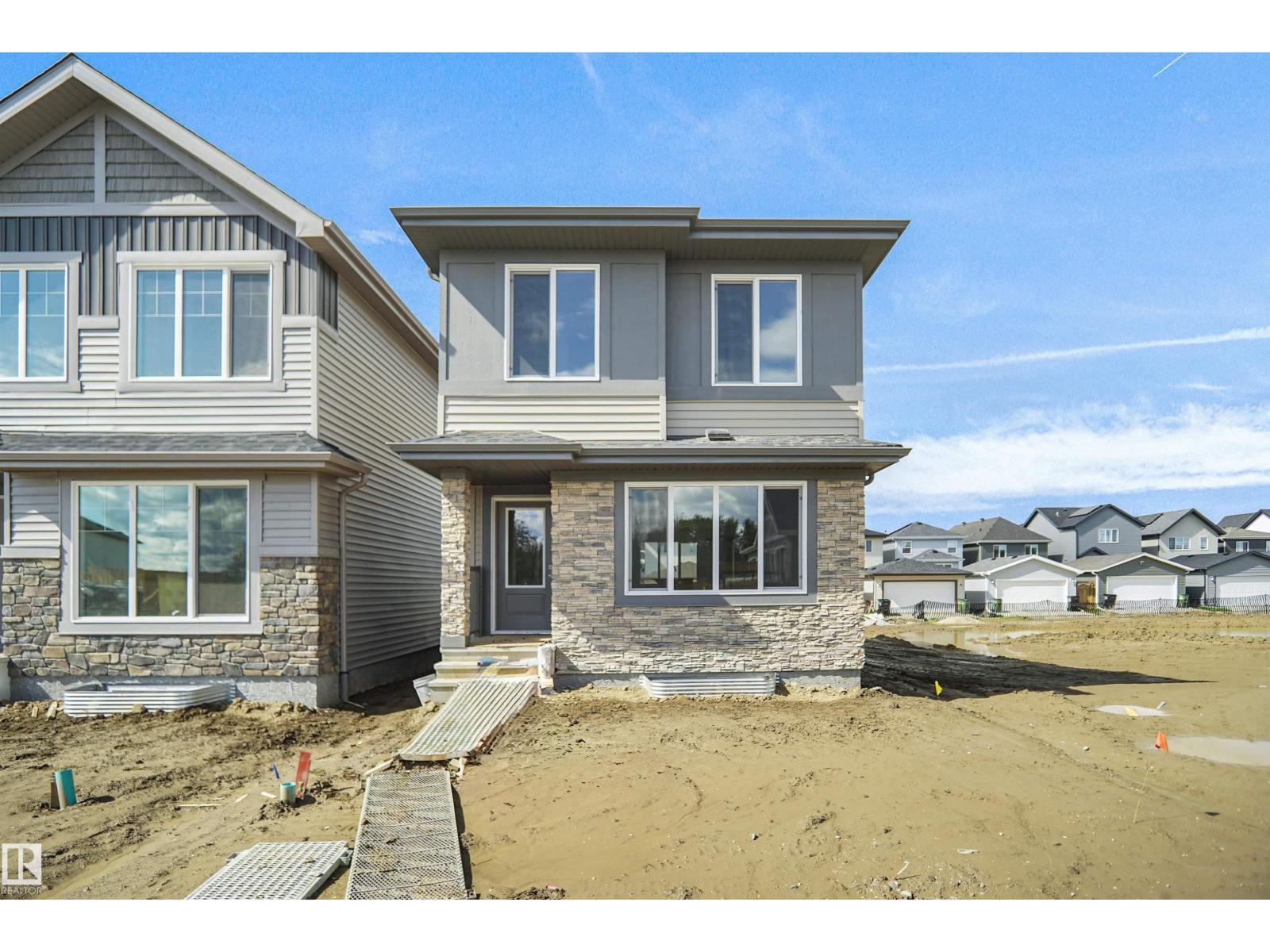 548 Ashgrove CI Property Photo 1