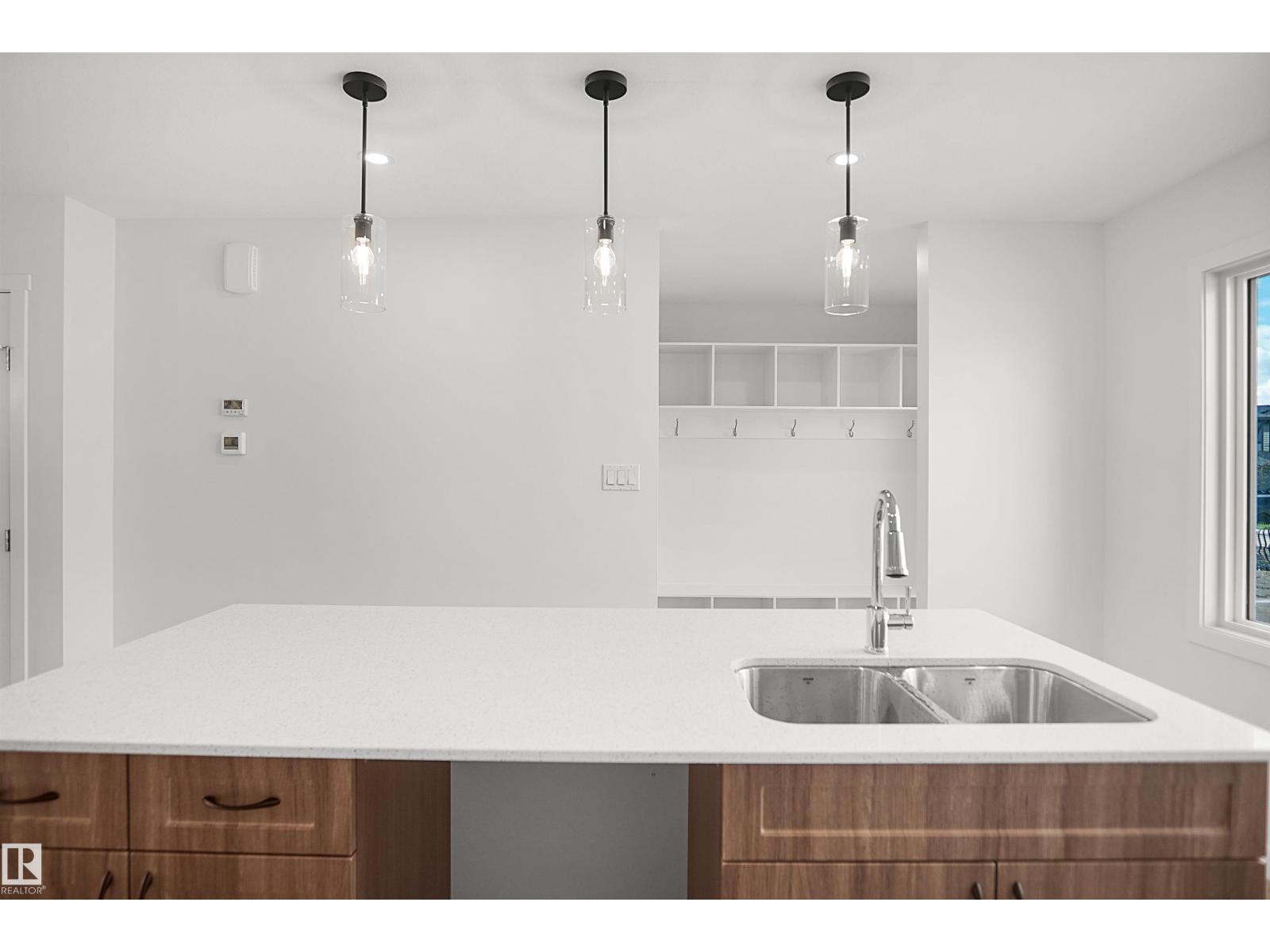 548 Ashgrove Ci Property Photo 15