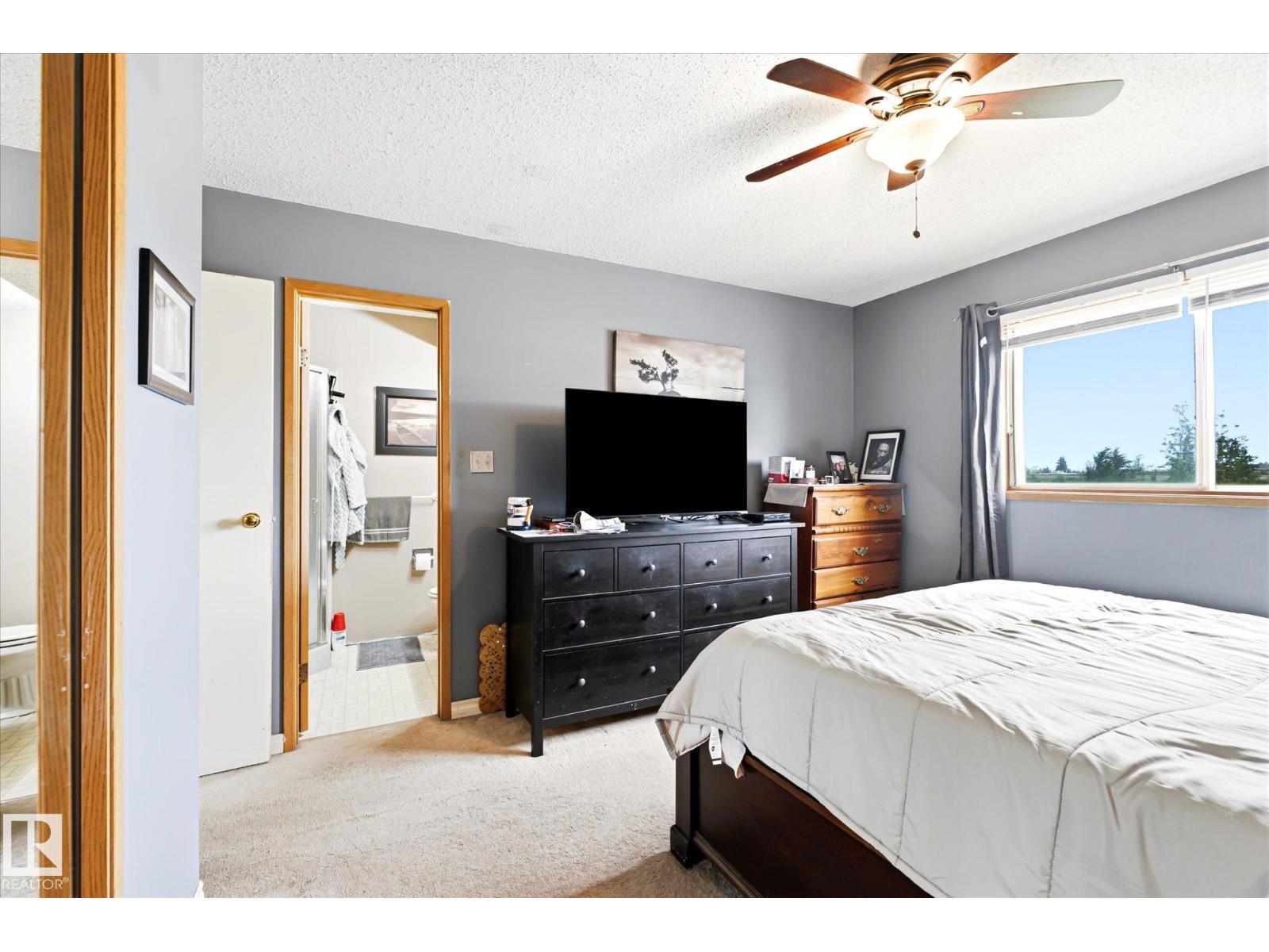 12435 46 St Nw Property Photo 10
