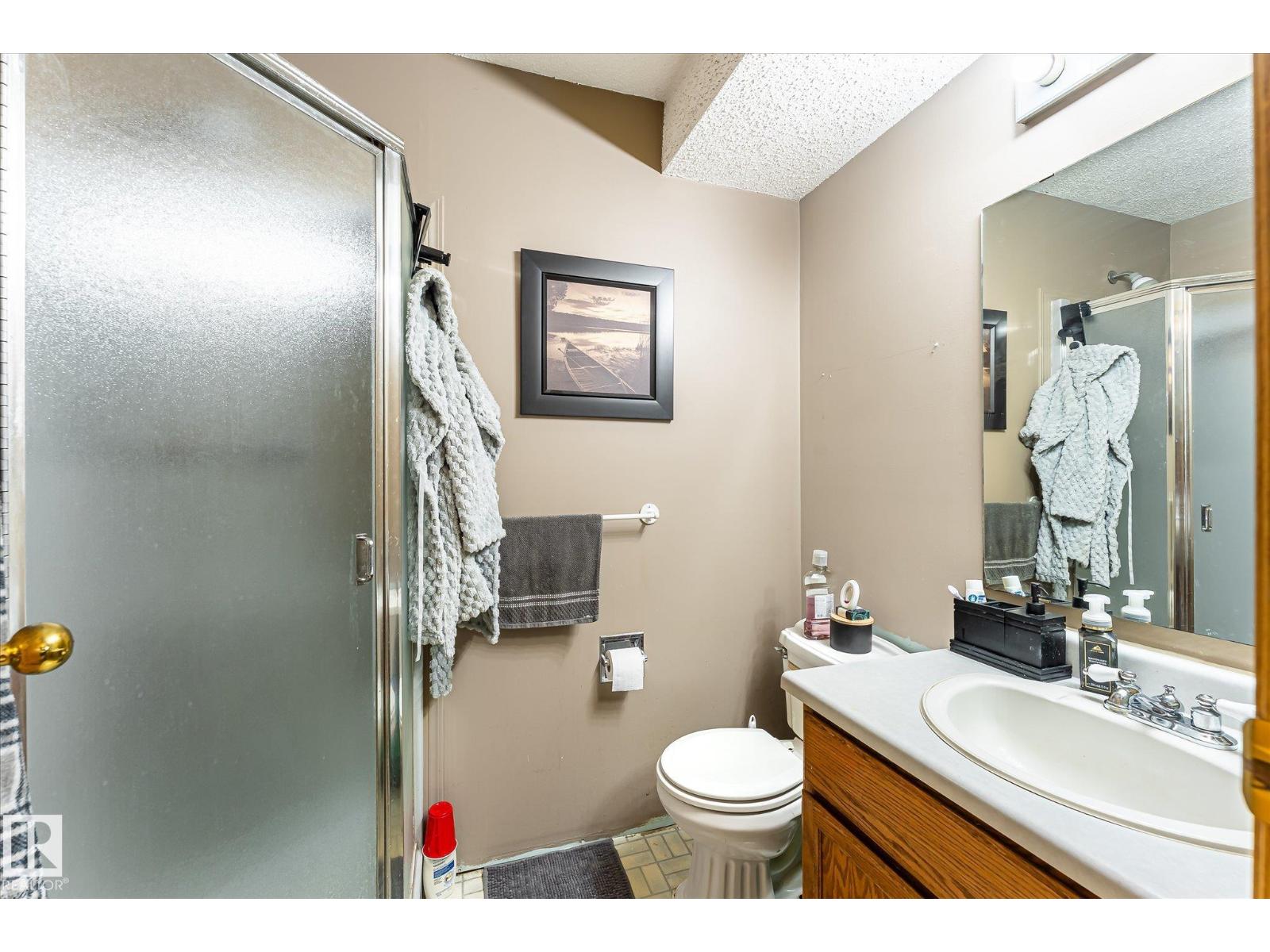 12435 46 St Nw Property Photo 11