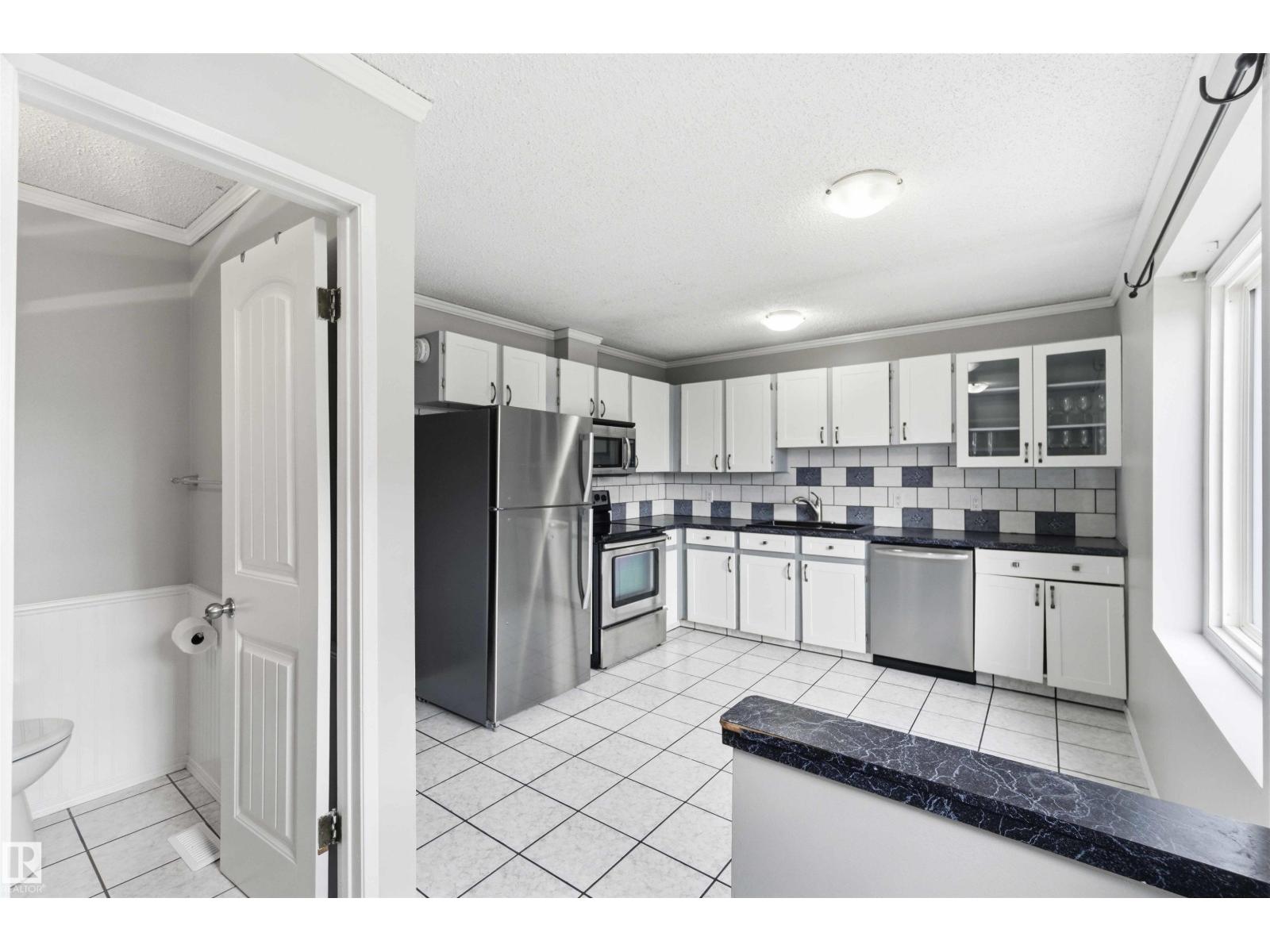 7963 178 St Nw Property Photo 15