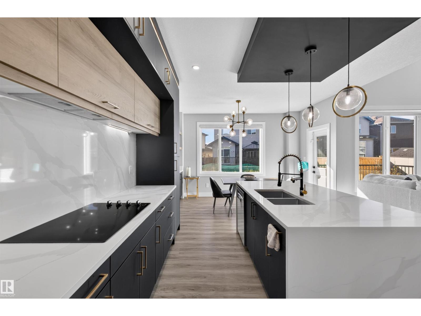 6907 173 Av Nw Property Photo 12