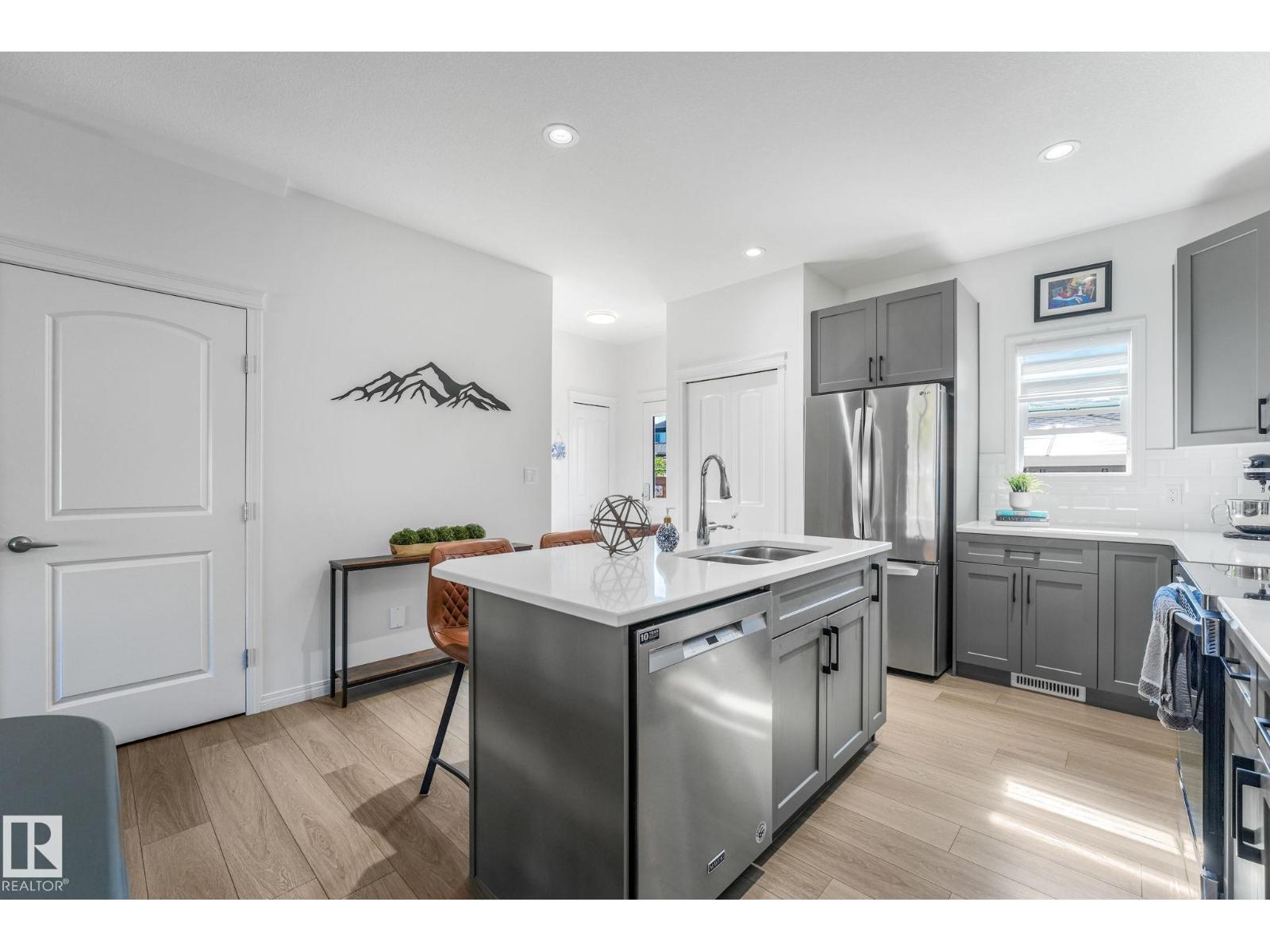 4417 38 St Property Photo 21