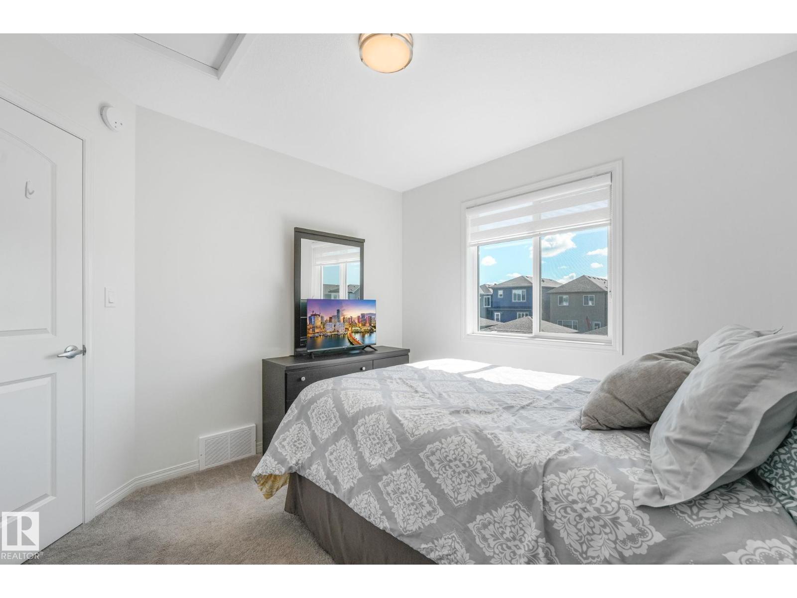 4417 38 St Property Photo 36