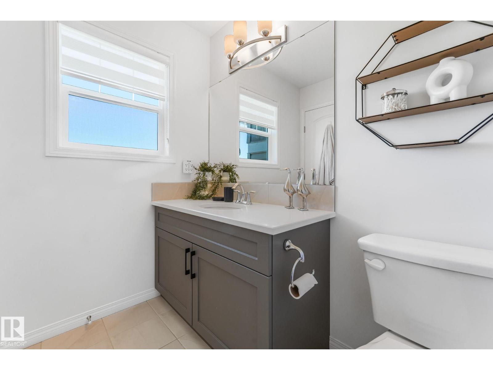 4417 38 St Property Photo 42