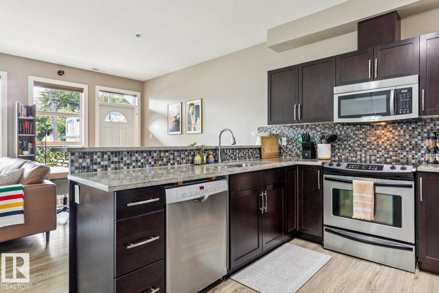 #104 9603 98 Av Nw Property Photo 9