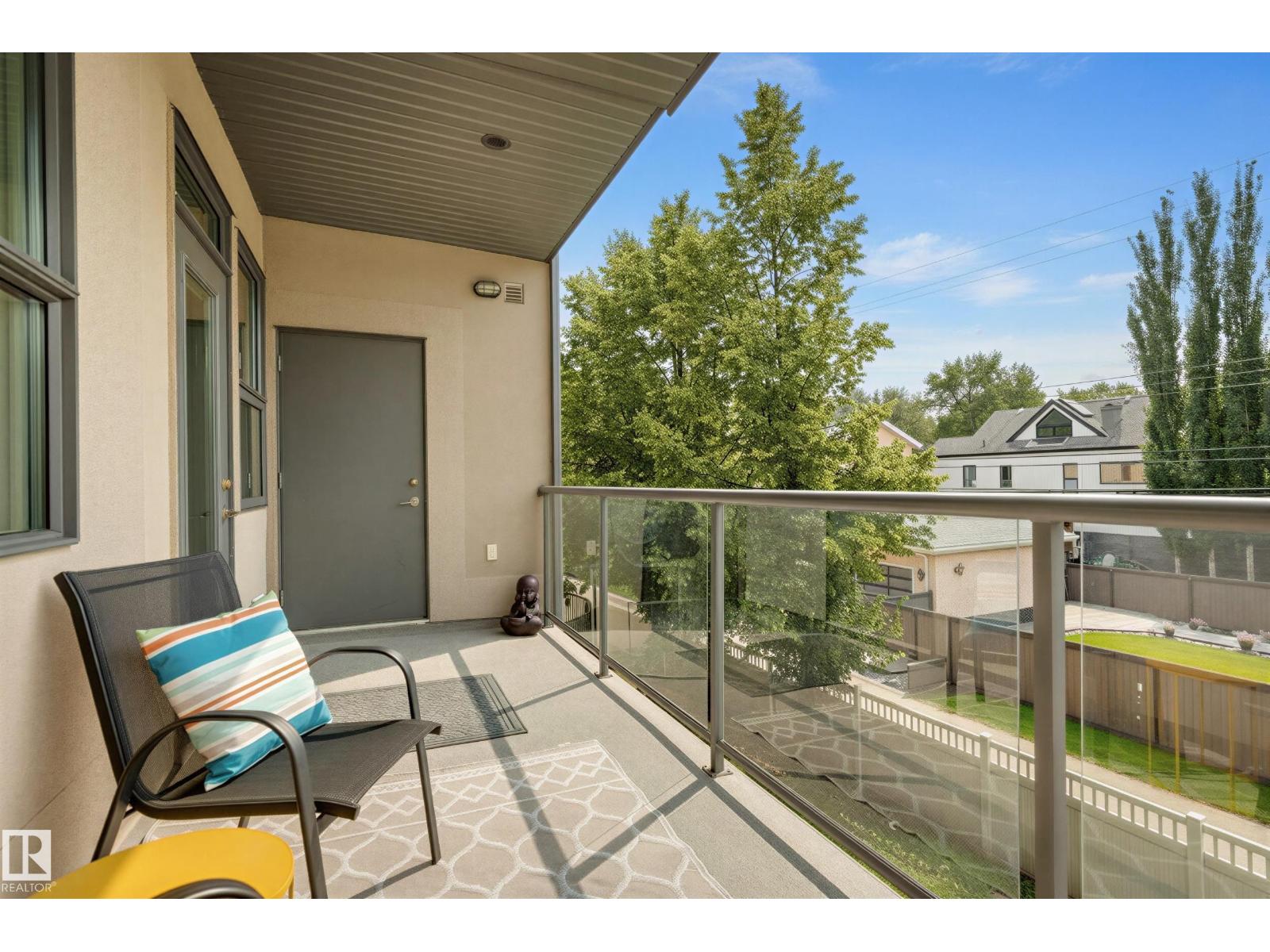 #104 9603 98 Av Nw Property Photo 27