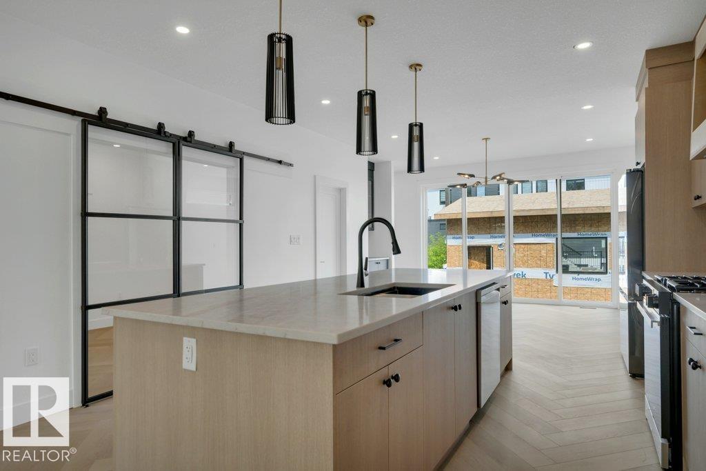 14706 103 Av Nw Property Photo 16