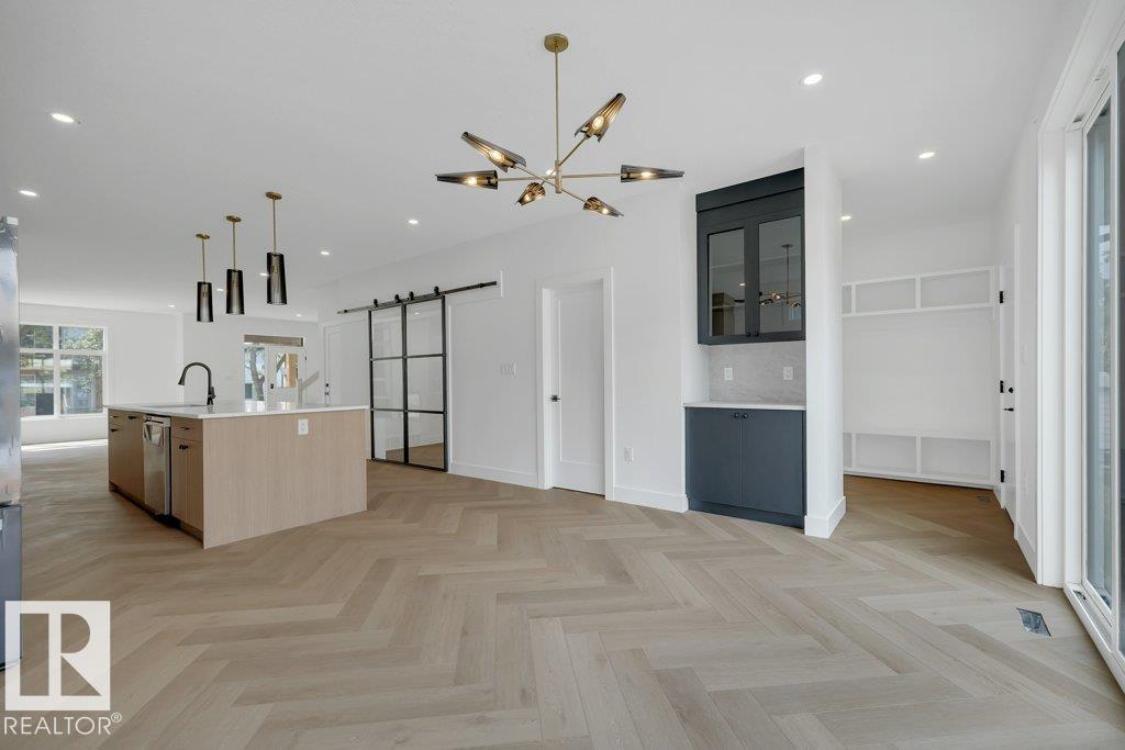 14706 103 Av Nw Property Photo 23
